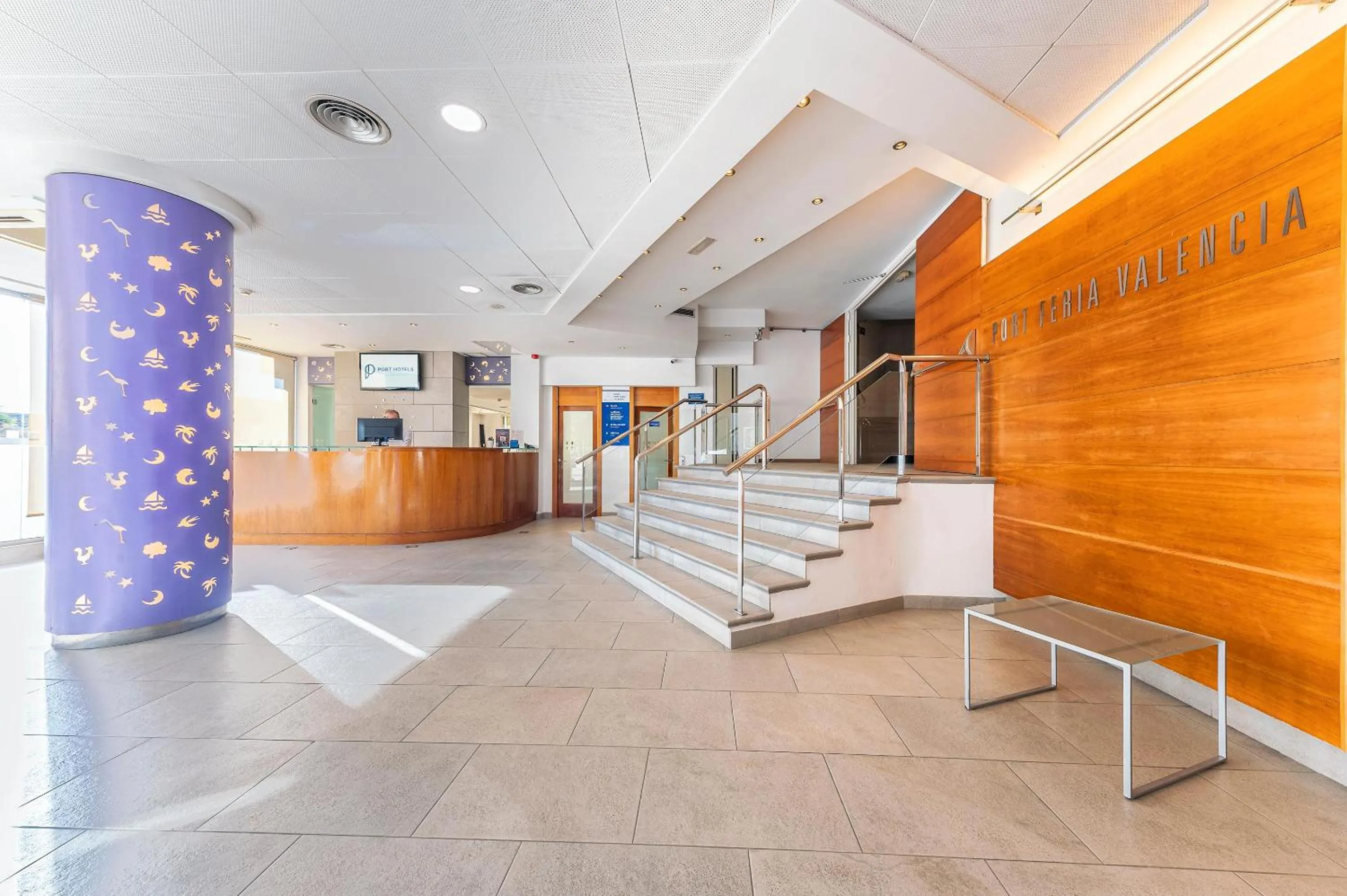 Lobby or reception in Port Feria Valencia