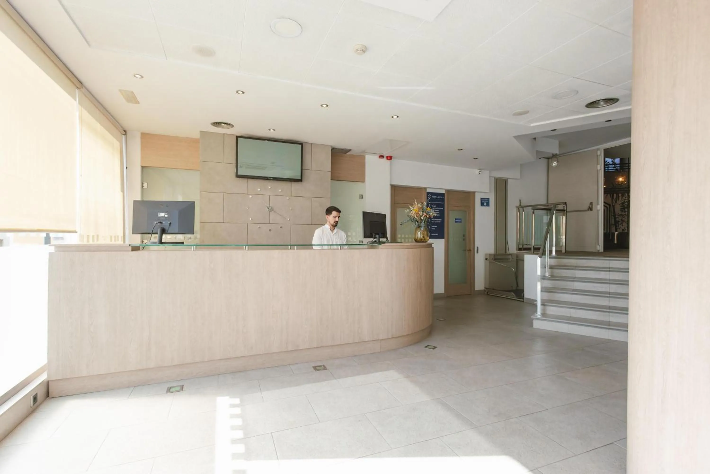 Lobby or reception in Port Feria Valencia