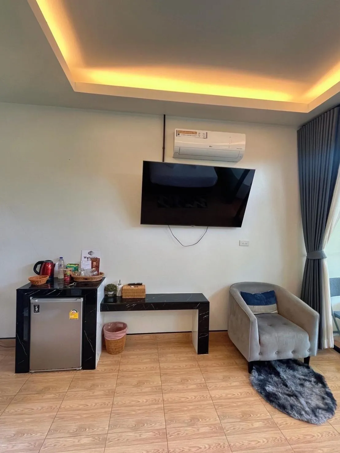 Phetra pool villas