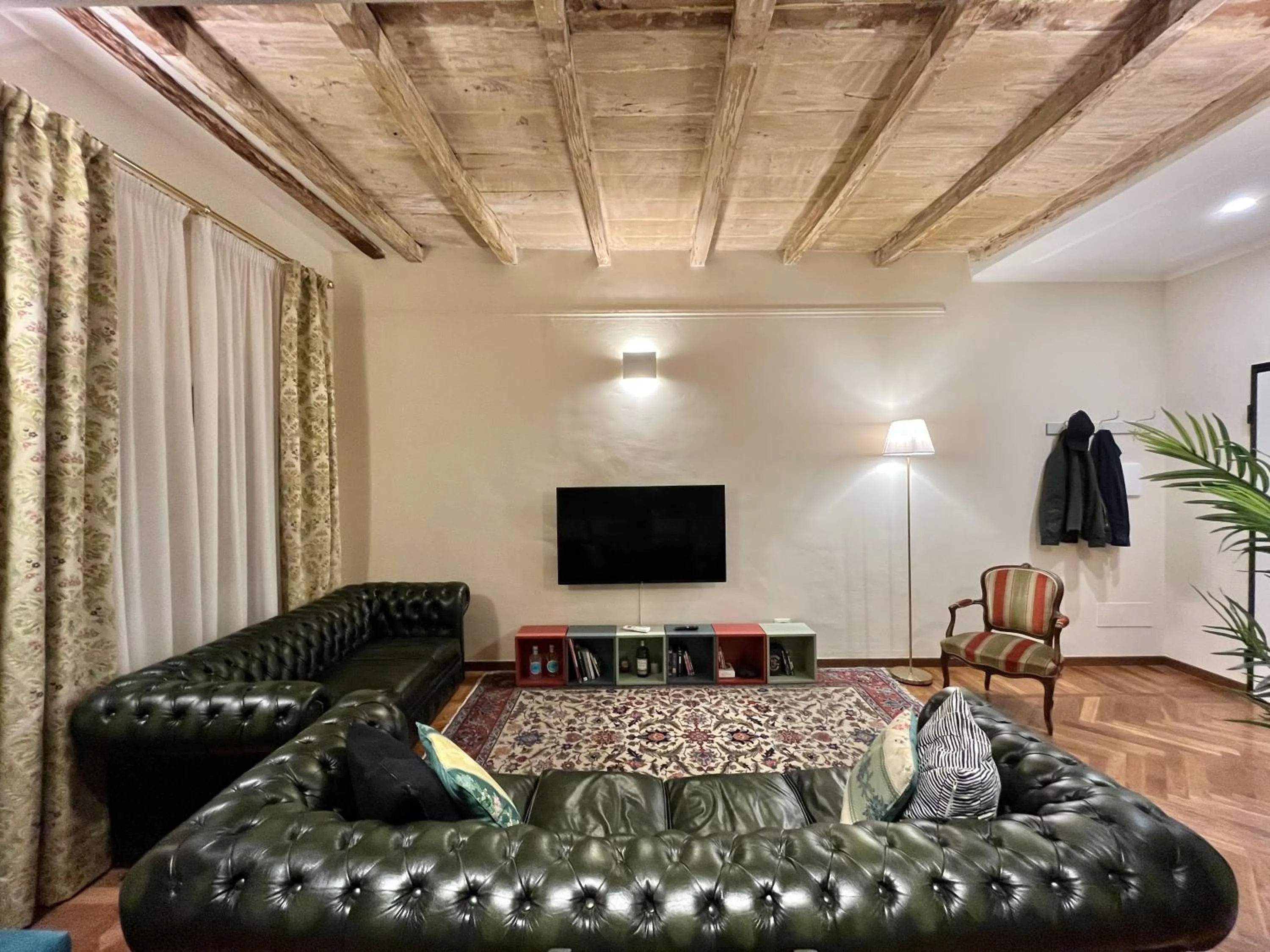 De' Musei Suites - Premium One-Bedroom near Piazza Maggiore
