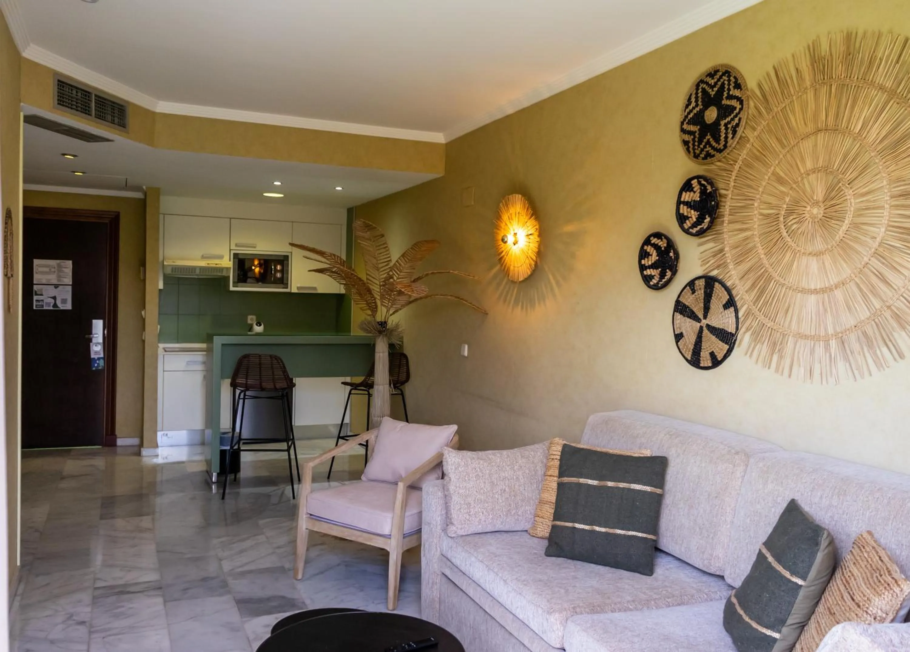 Photo of the whole room in Holiday World RIWO Hotel.