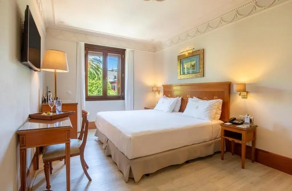 Bed in Hotel Inglaterra Bed in Hotel Inglaterra