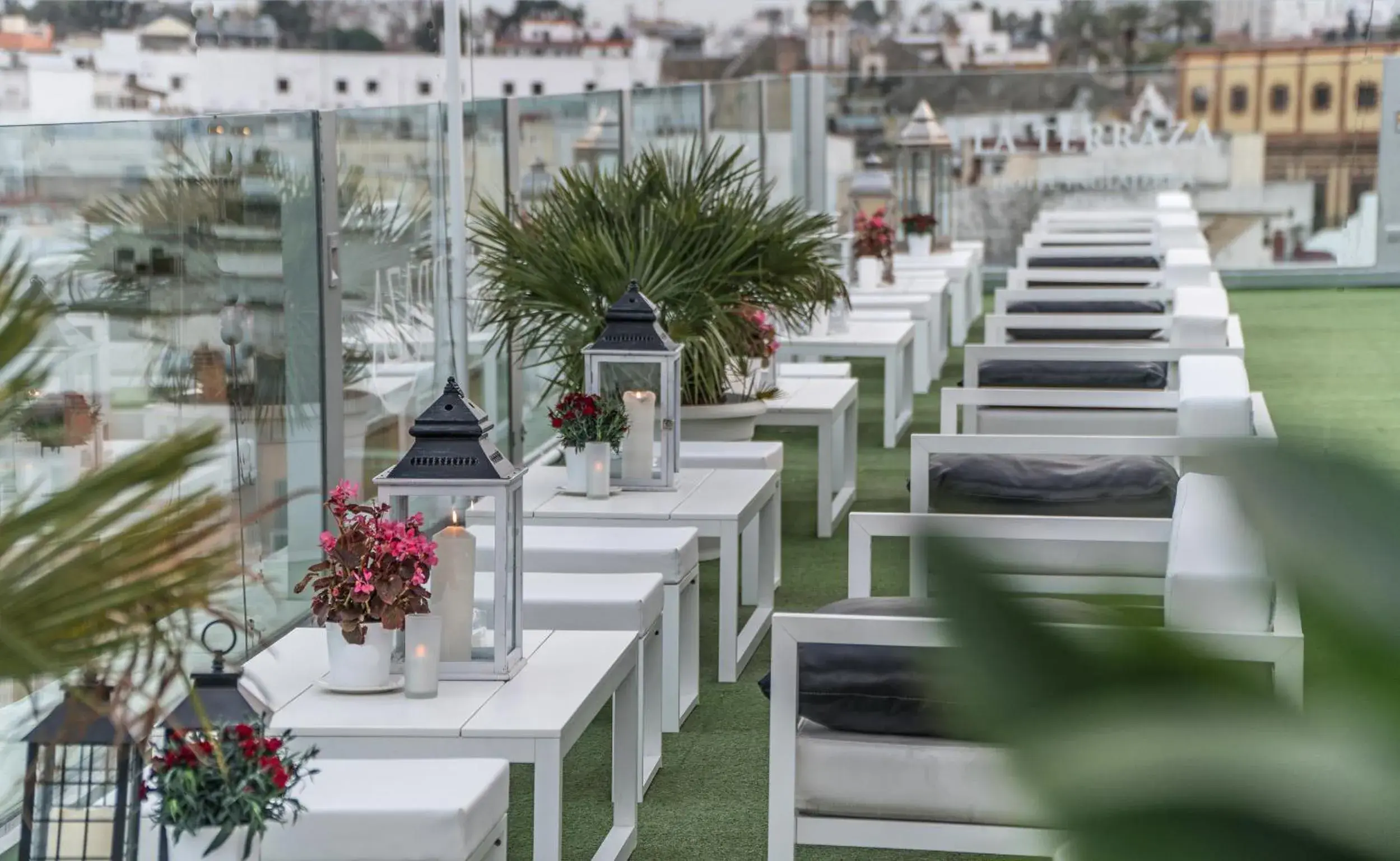 Lounge or bar in Hotel Inglaterra Lounge or bar in Hotel Inglaterra