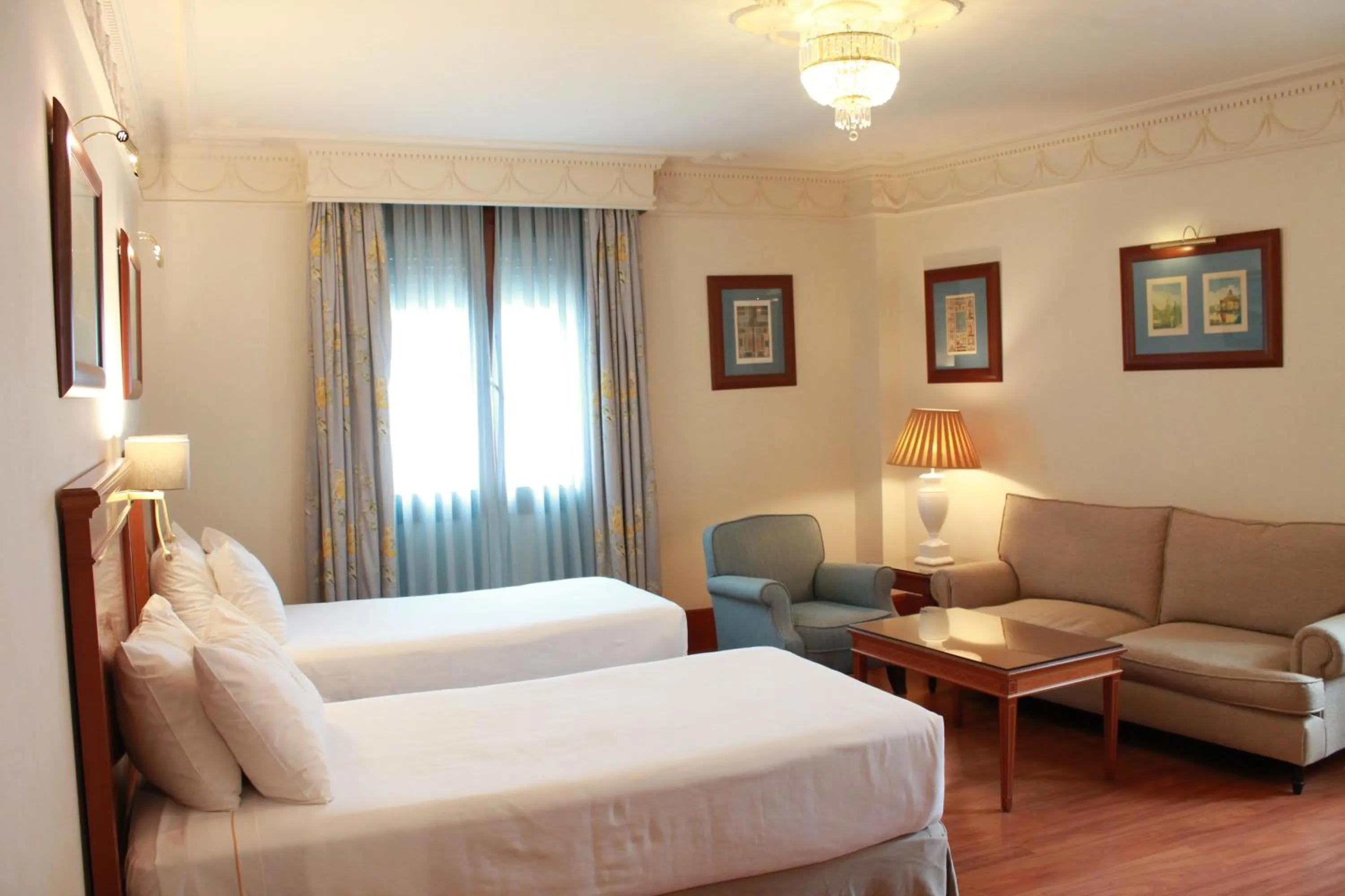 Bed in Hotel Inglaterra