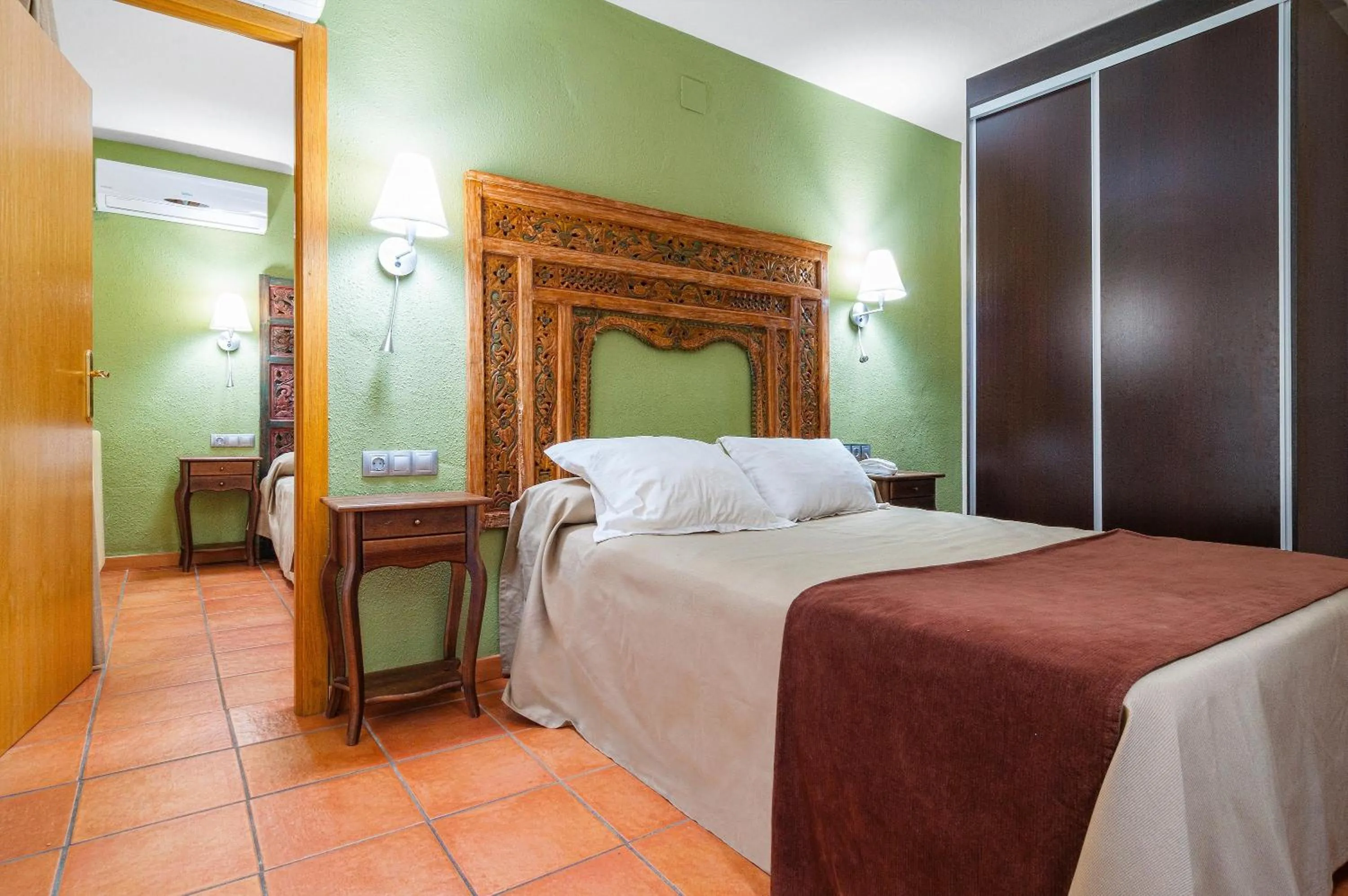 Photo of the whole room, Bed in Hotel & Spa Sierra de Cazorla 4*