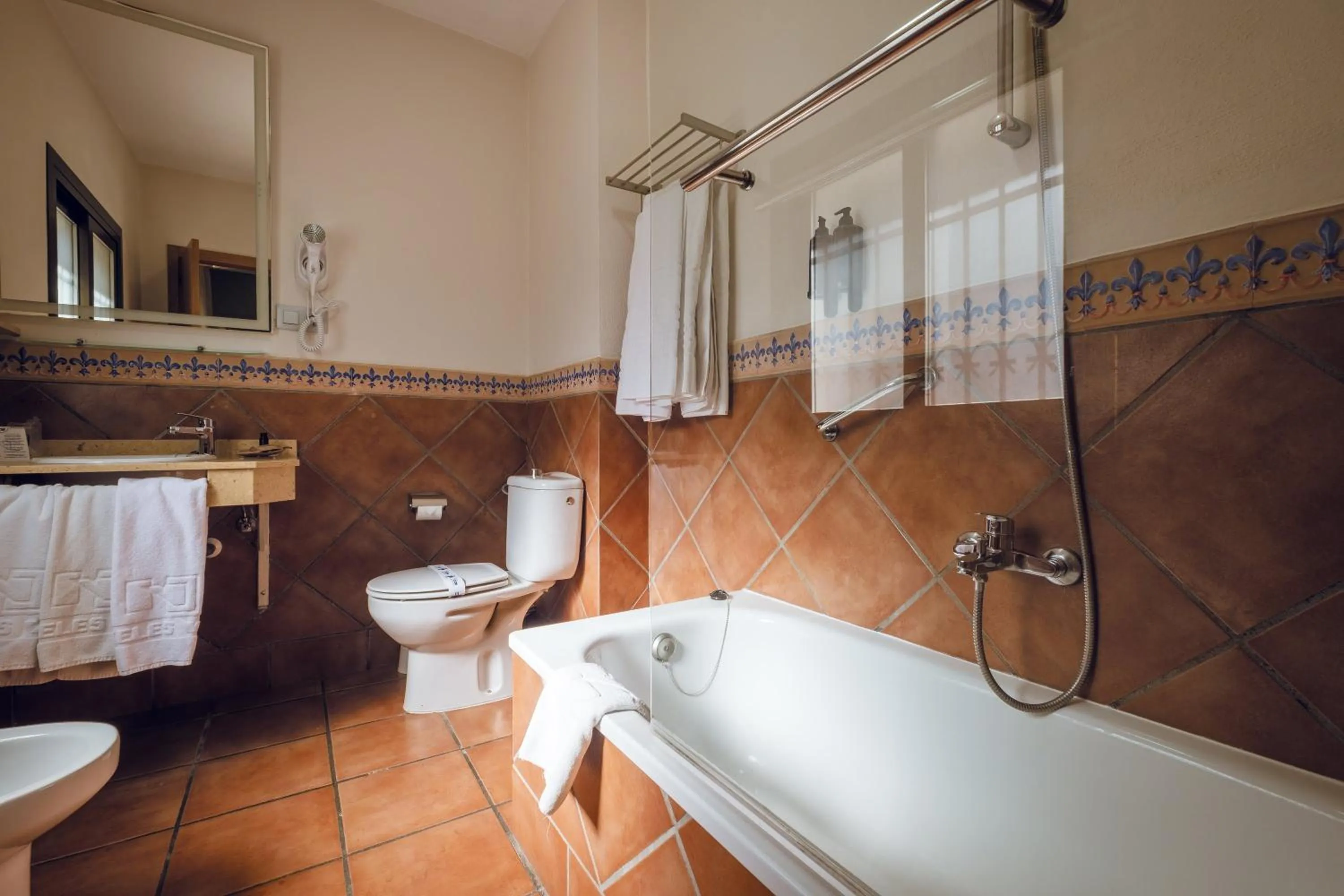 Bathroom in Hotel & Spa Sierra de Cazorla 4*