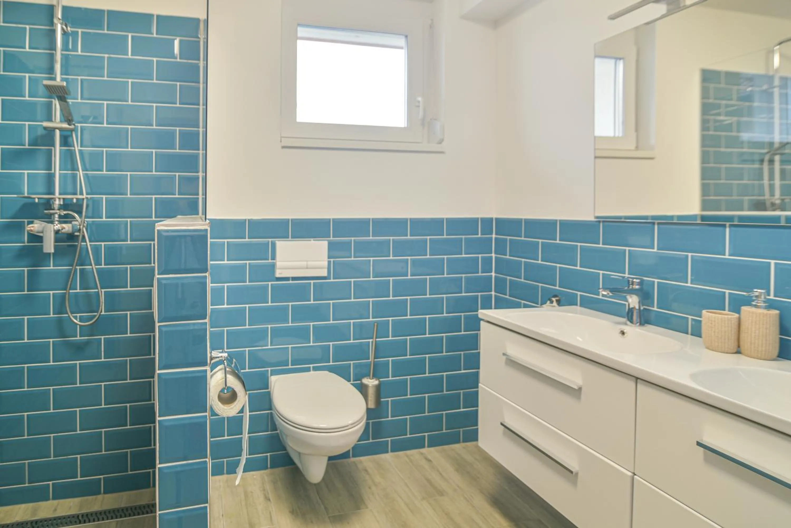 Toilet in Happy Apartments