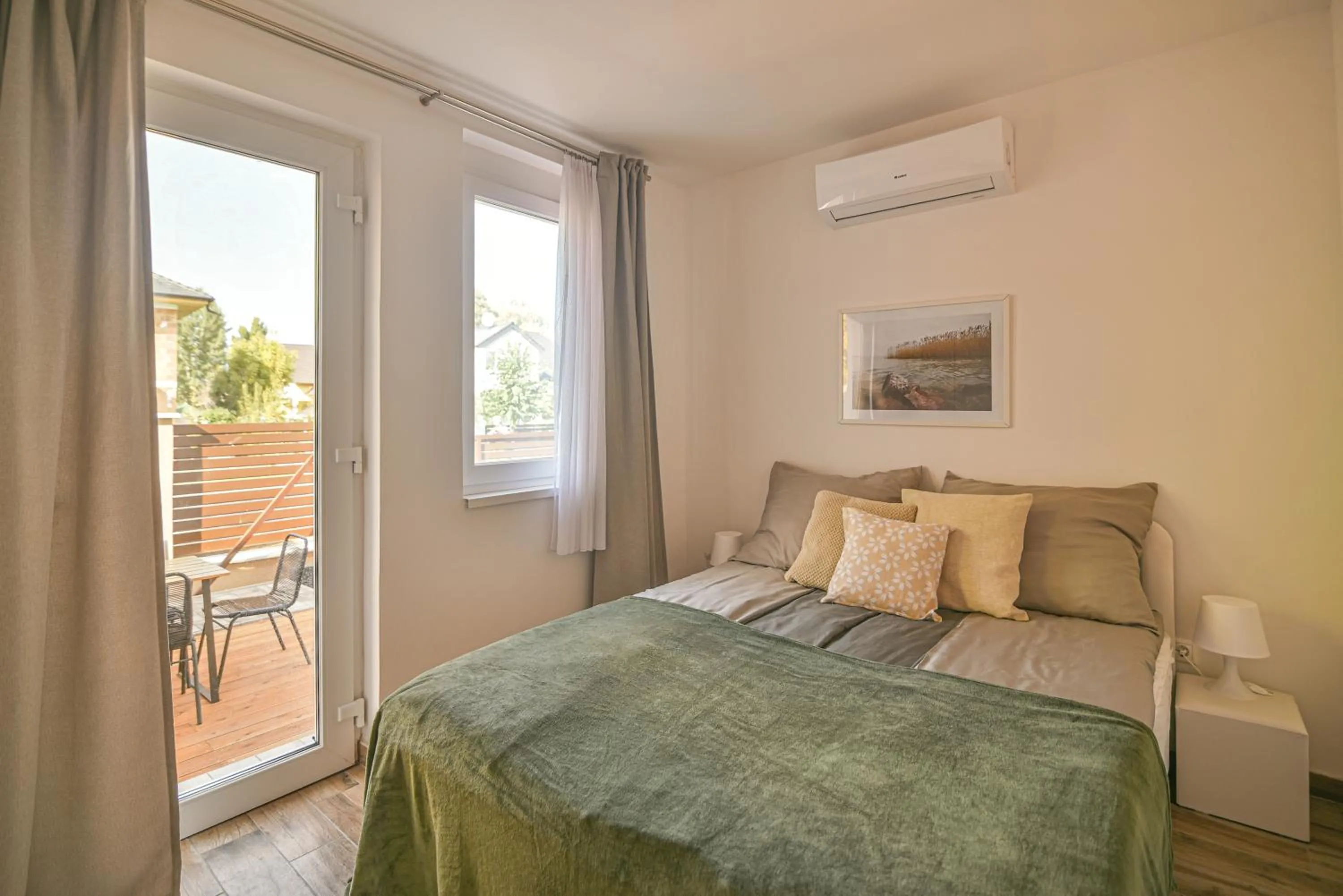 Photo of the whole room, Bed in Happy Apartments
