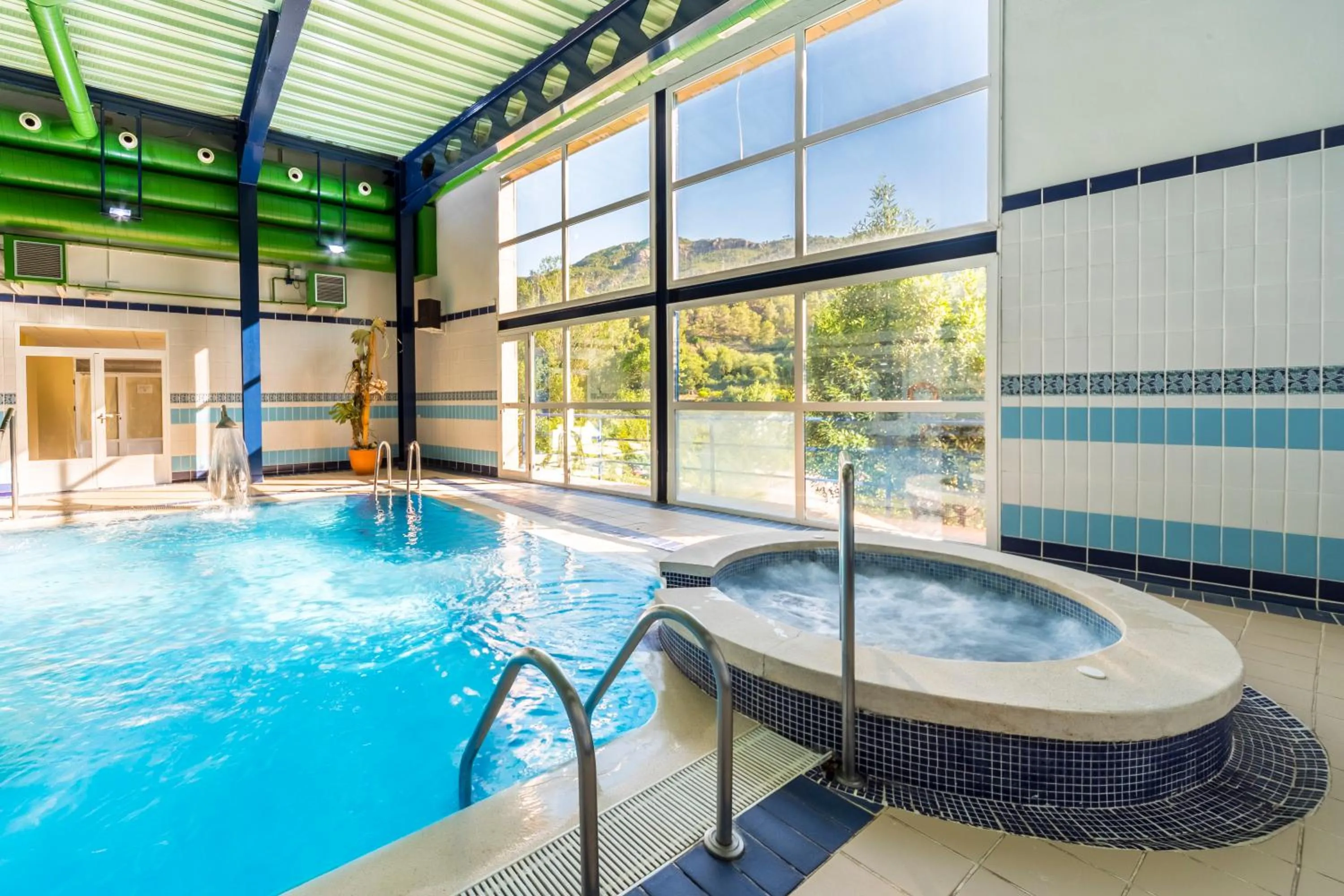 Spa and wellness centre/facilities in Hotel Rosaleda del Mijares