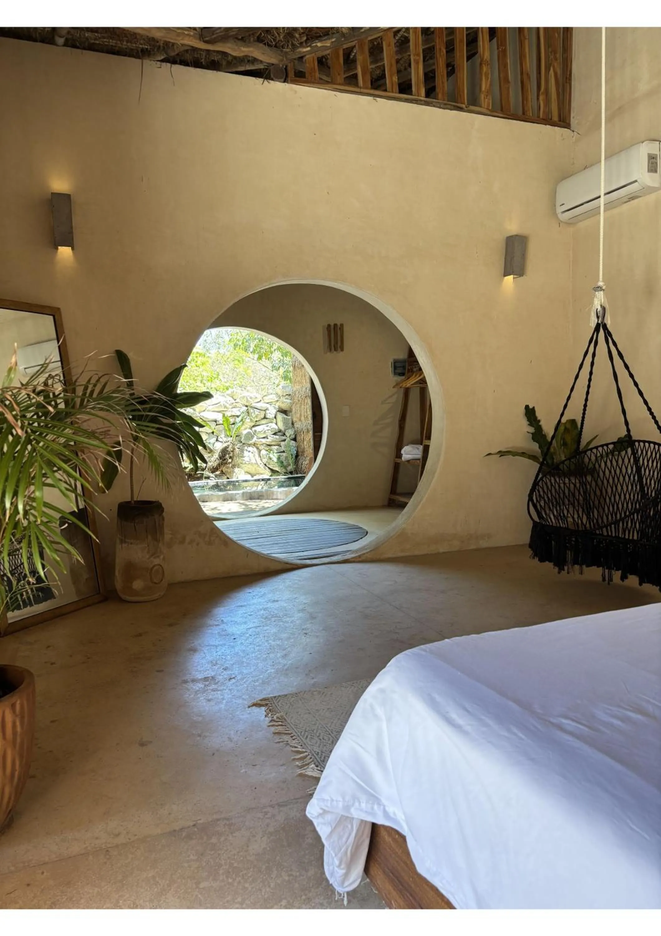 Bed in Zenote Sanctuary