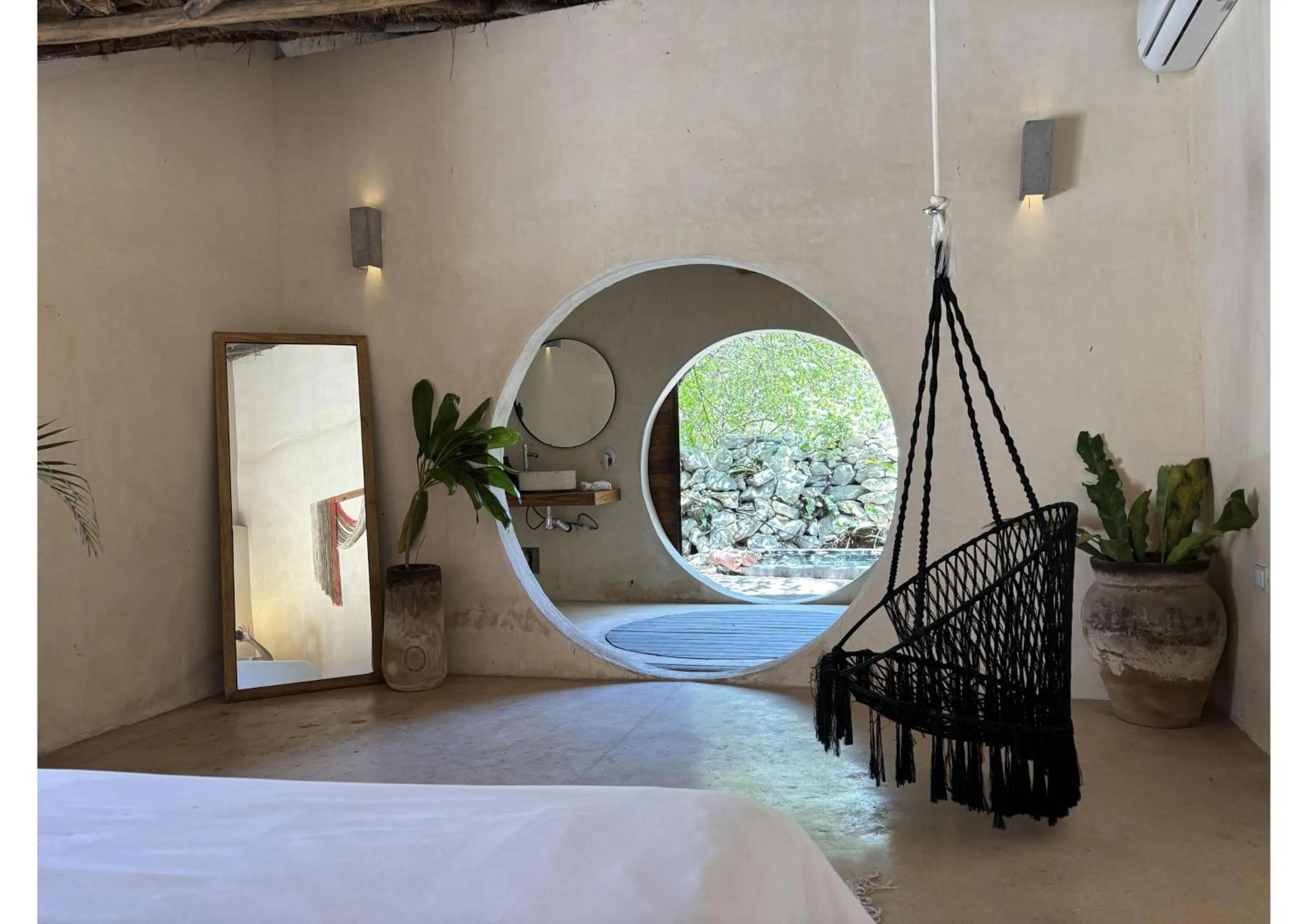 Bed in Zenote Sanctuary