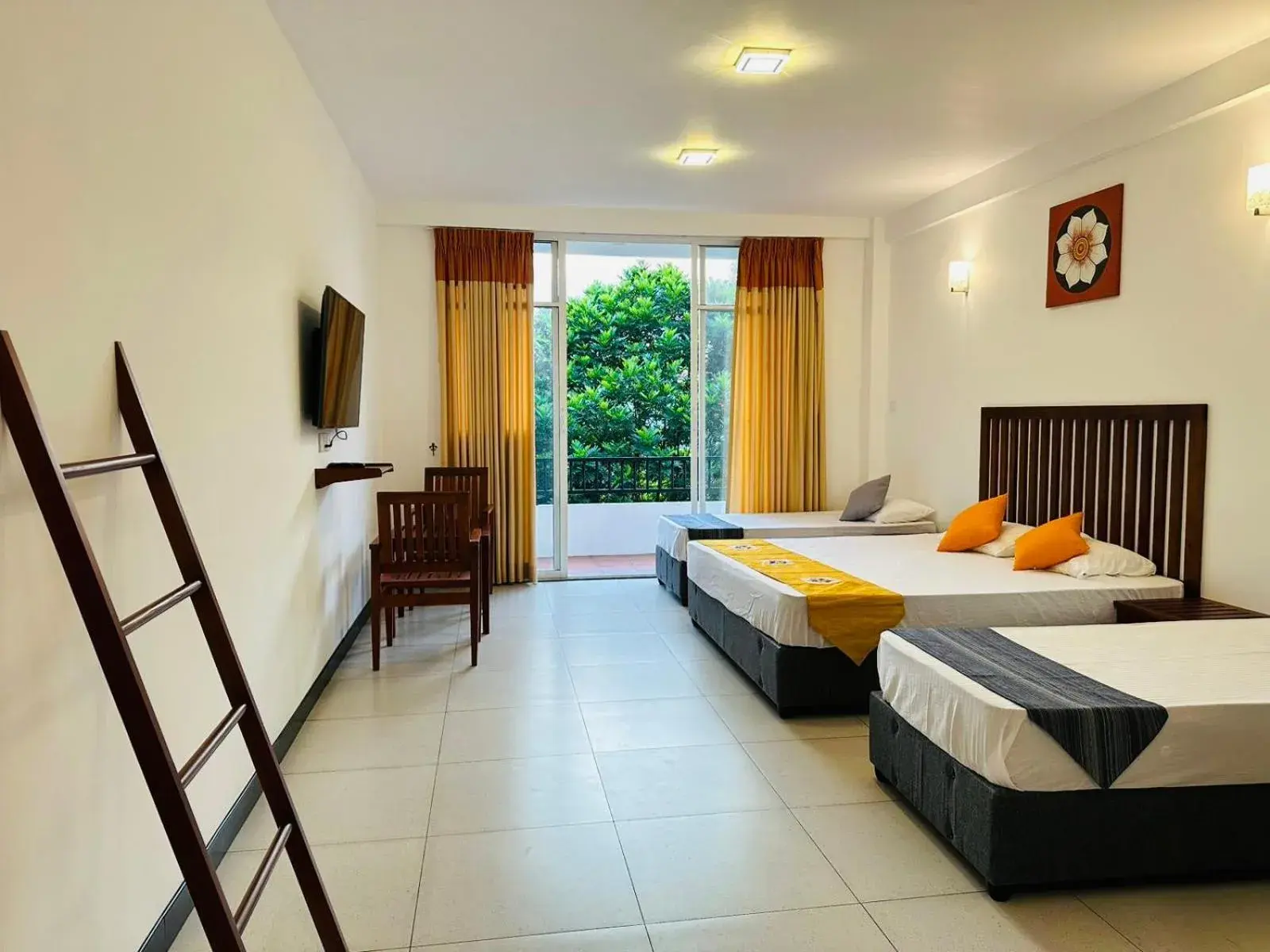 Family Room with Balcony in Kandy Hub Guest House Family Room with Balcony in Kandy Hub Guest House