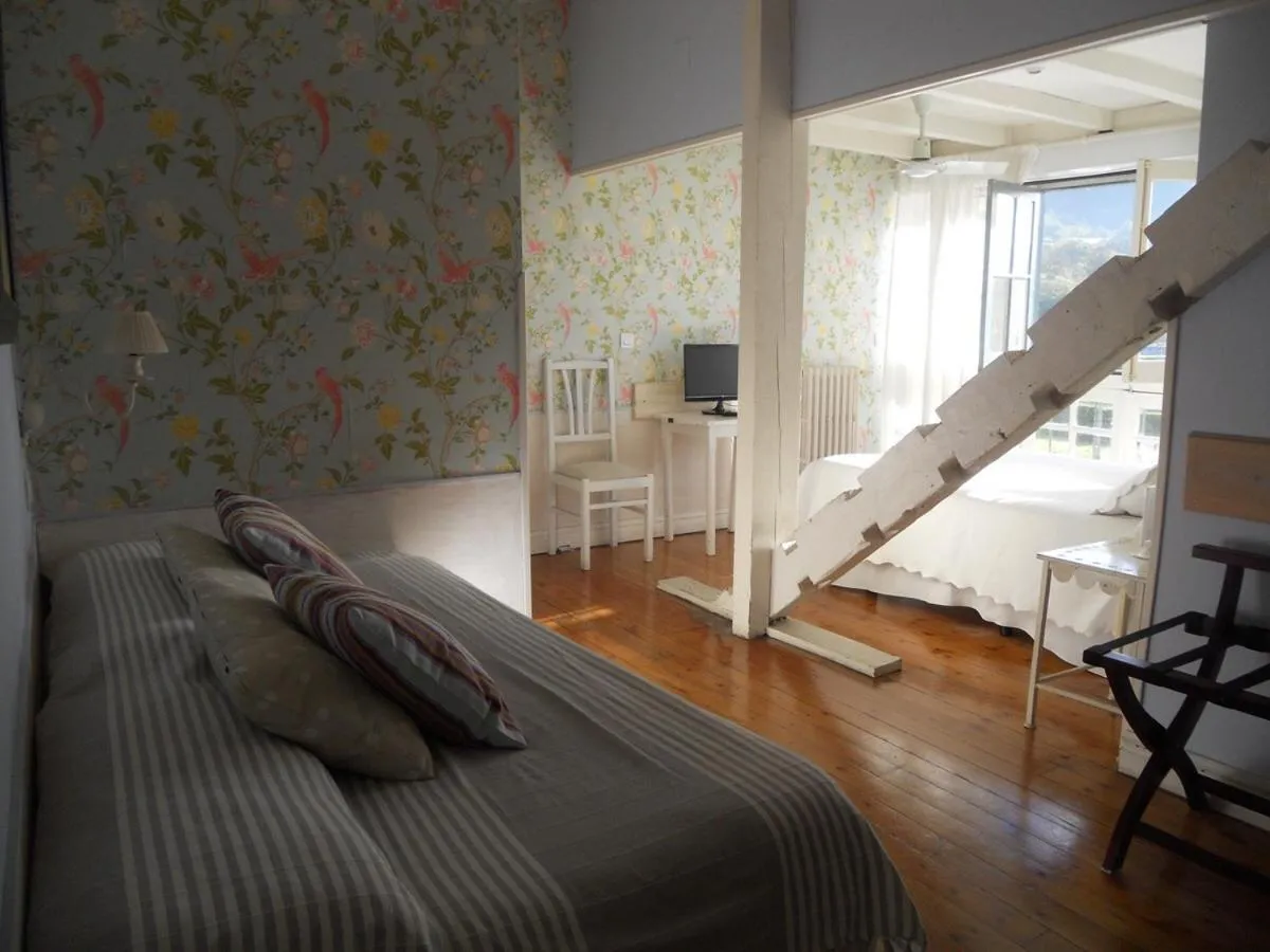 Bed in Hotel Casona del Sella