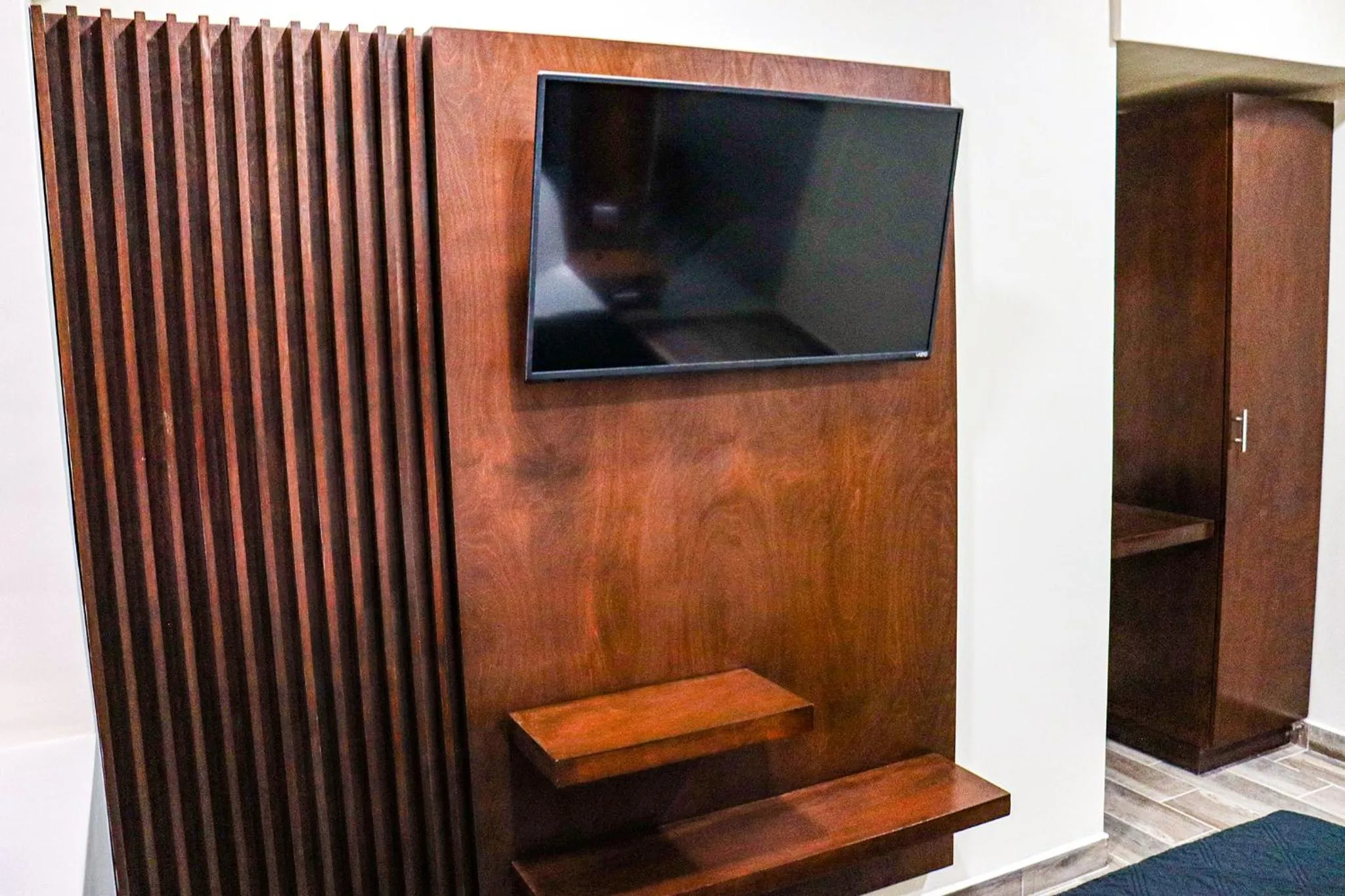 TV and multimedia in HOTEL MISION 11