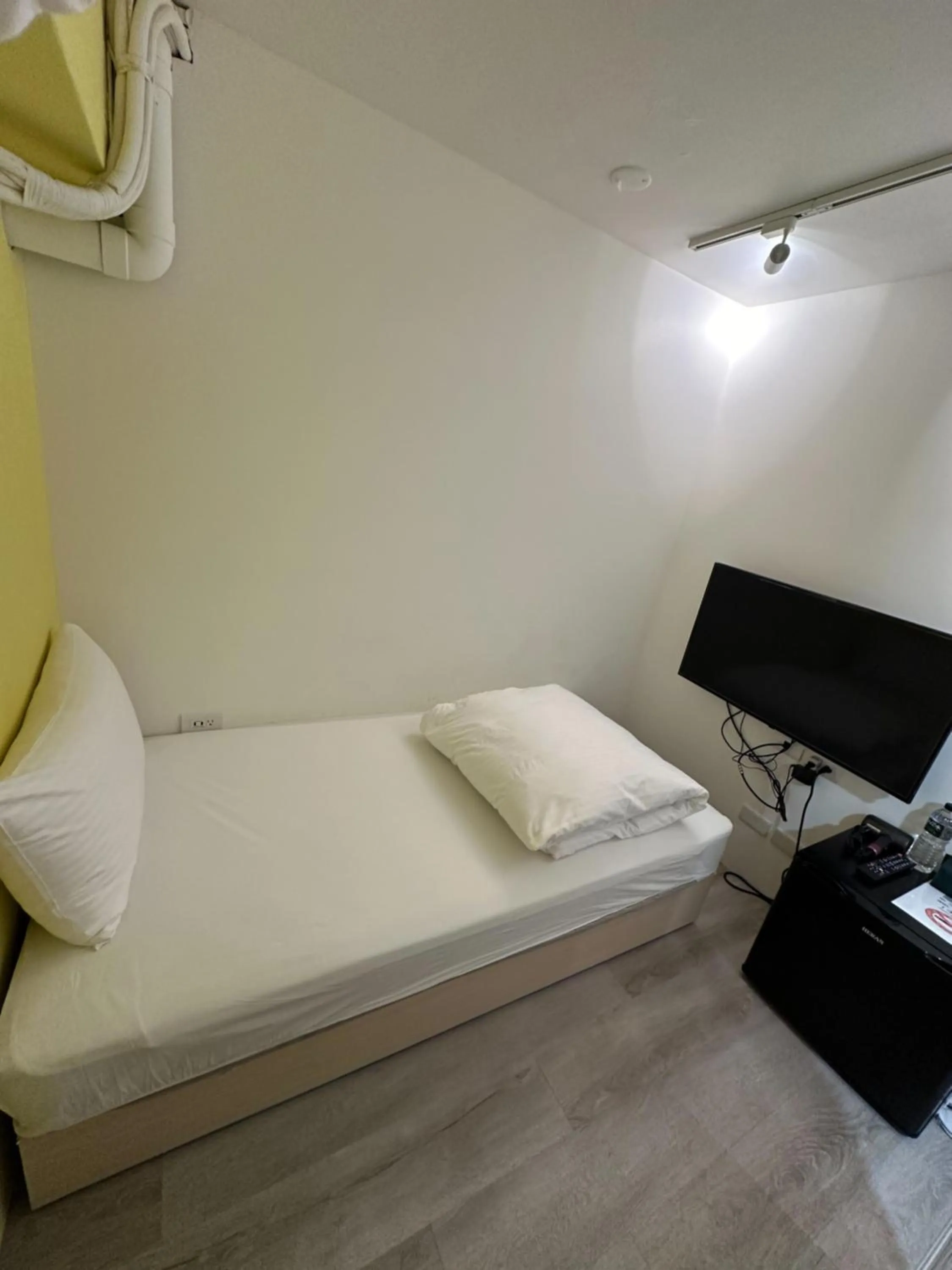 Bedroom, Bed in Taipei Inn