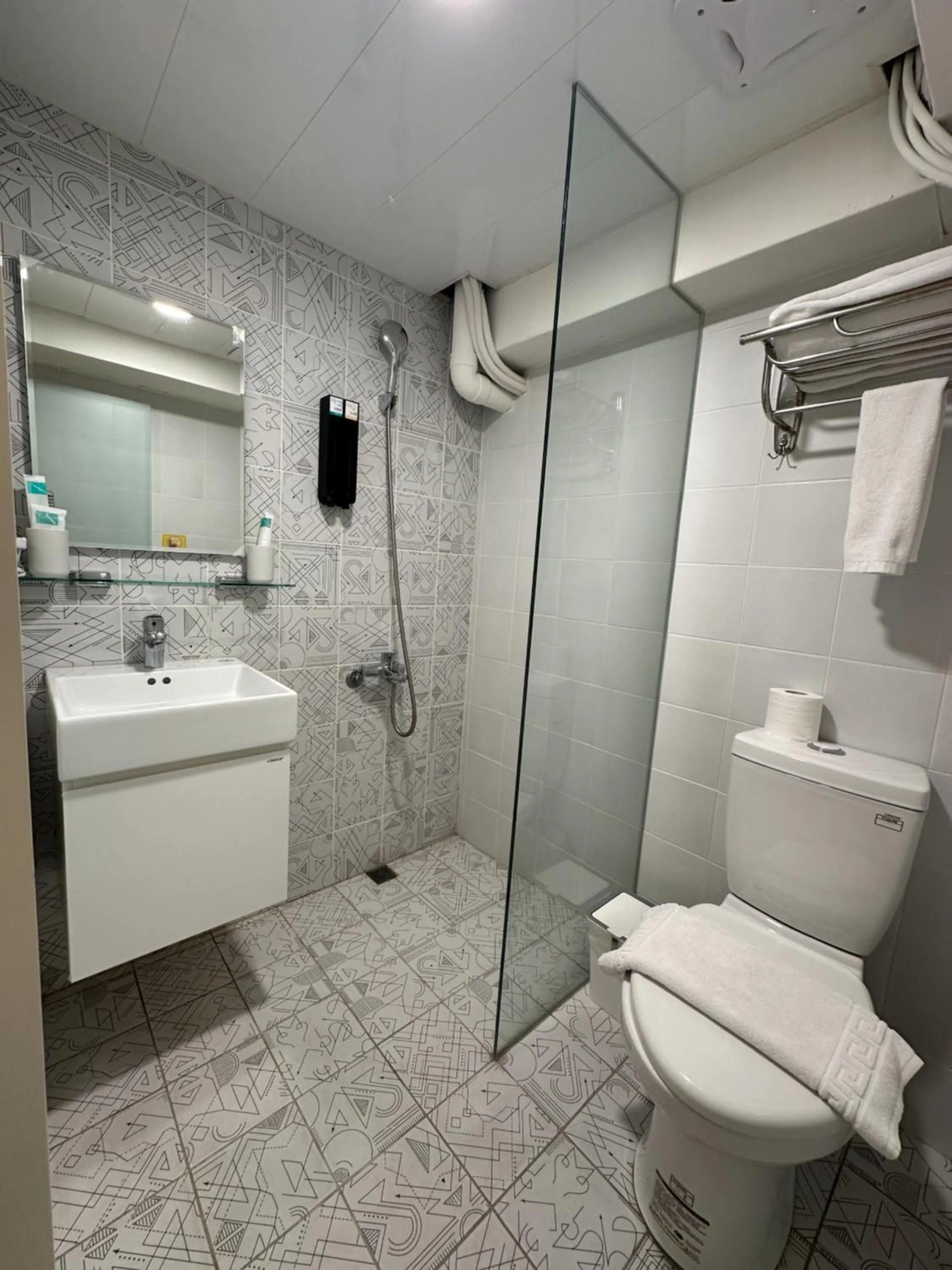 Bathroom in Taipei Inn