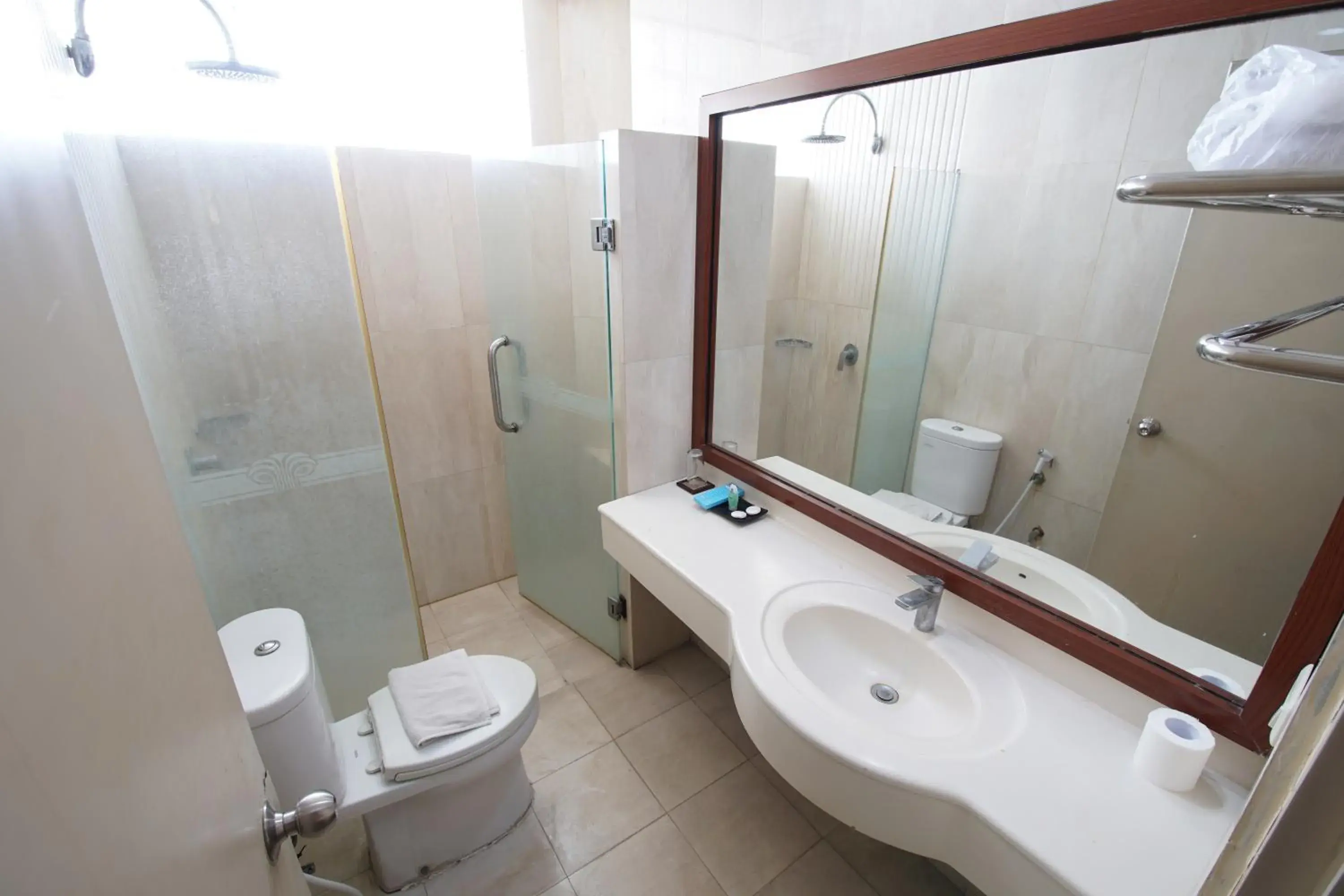 Bathroom in Hotel Puri Garden
