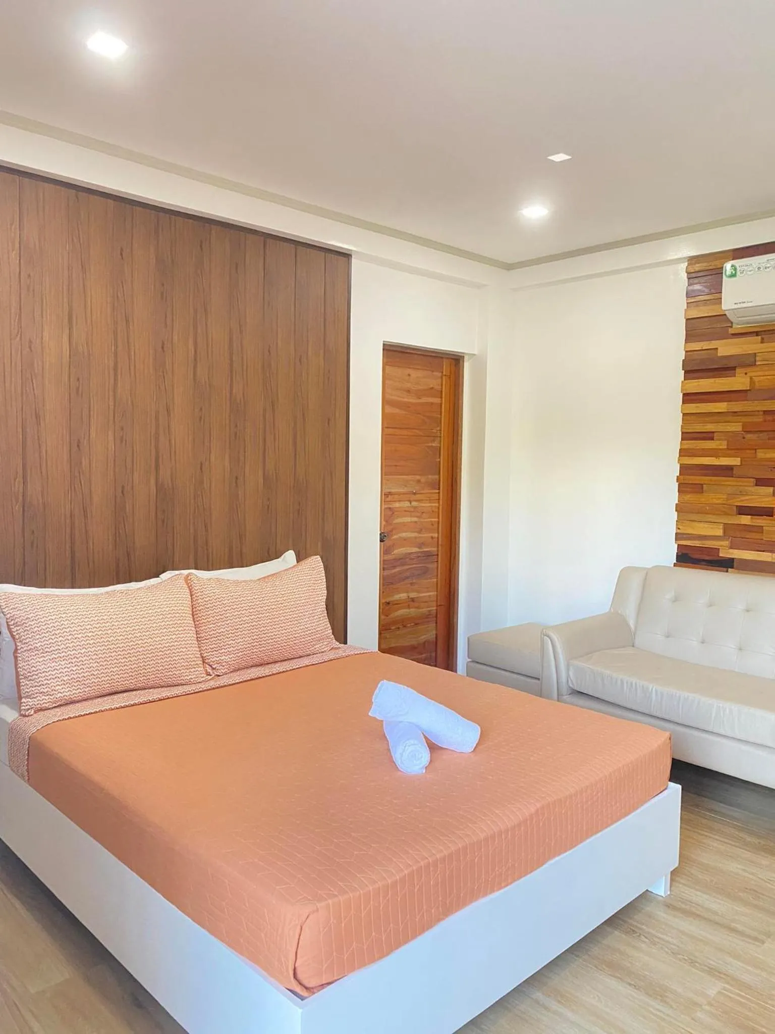 Bed in Casa De Española Hotel and Resort