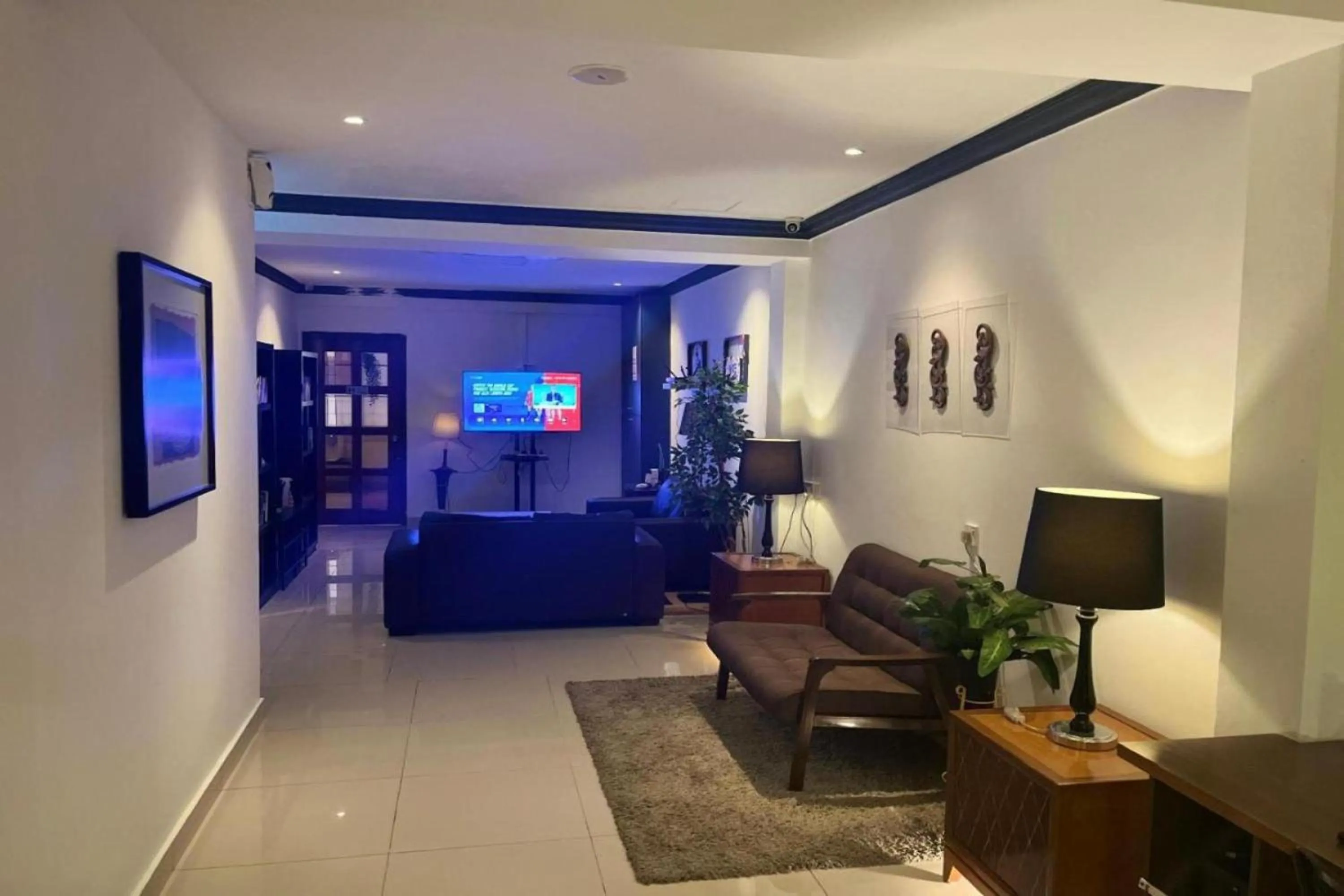 Seating area in Hotel O Senja Hostel Chinatown