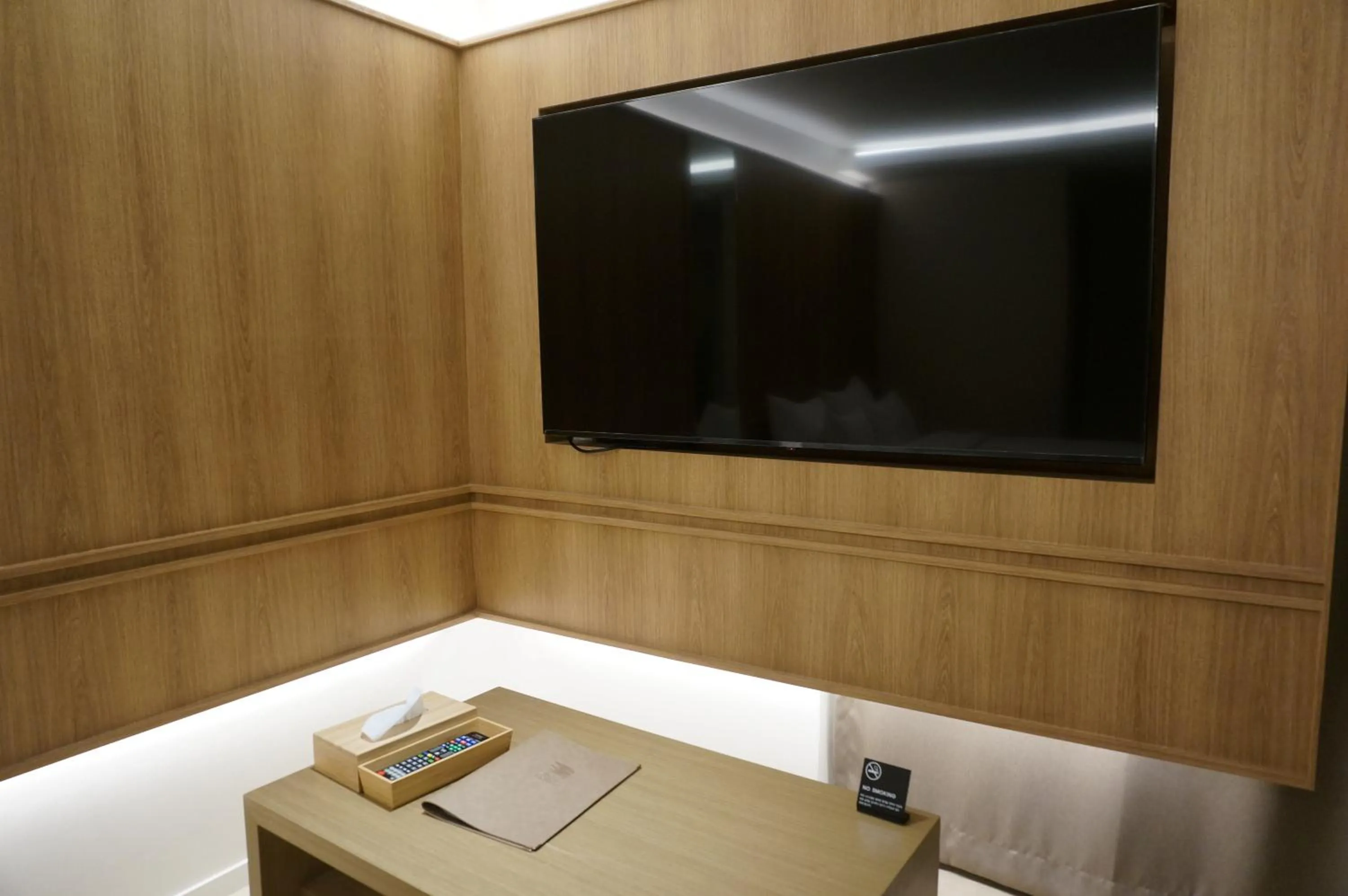 TV and multimedia in Sodo Hotel Paju