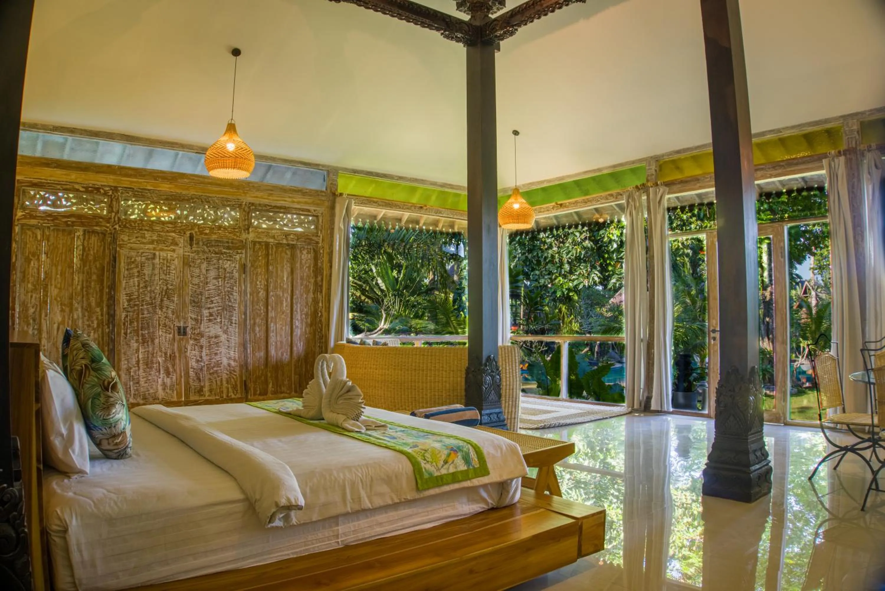Bedroom, Bed in Green Tree House Villa Ubud