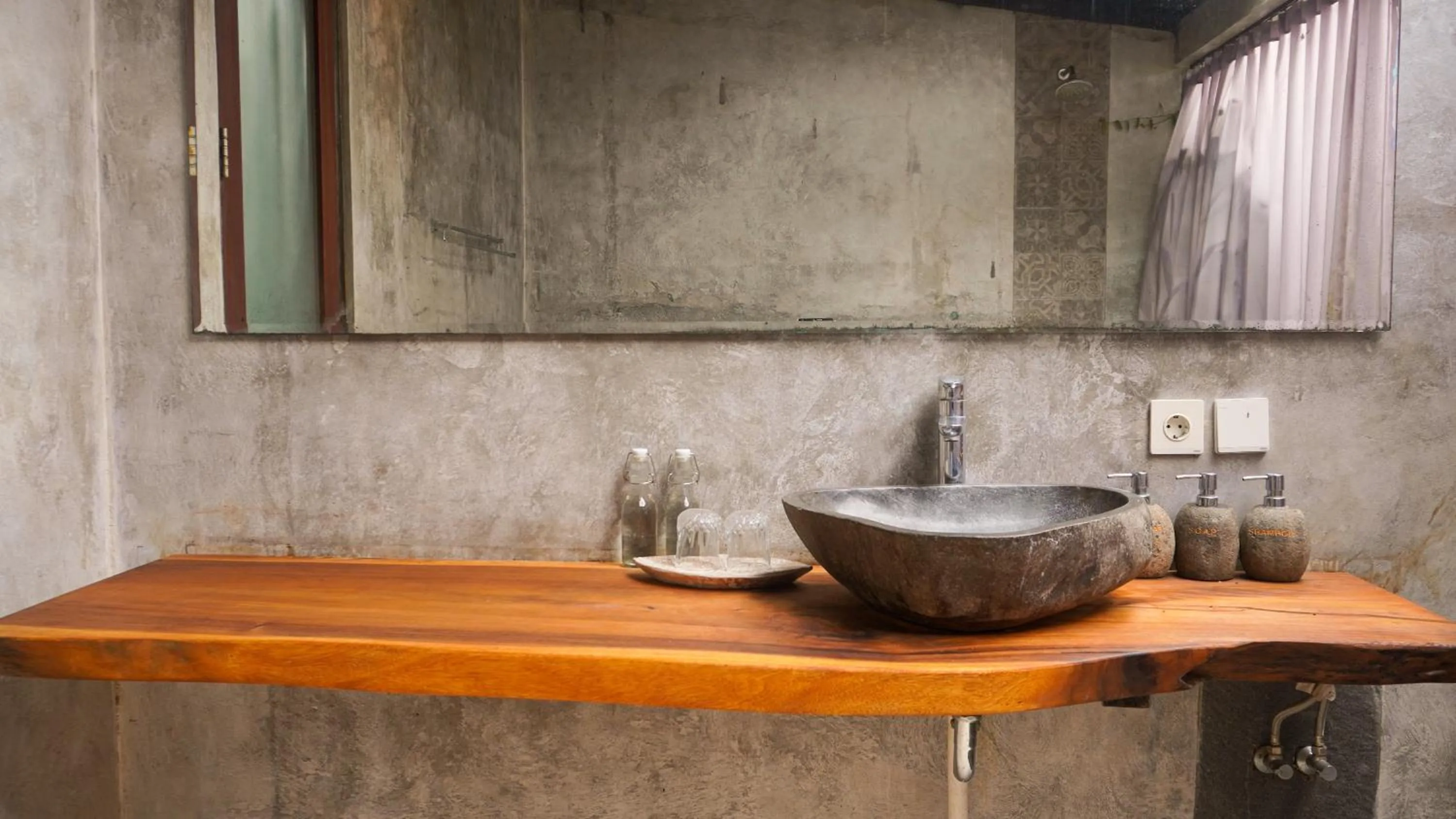 Bathroom in Green Tree House Villa Ubud