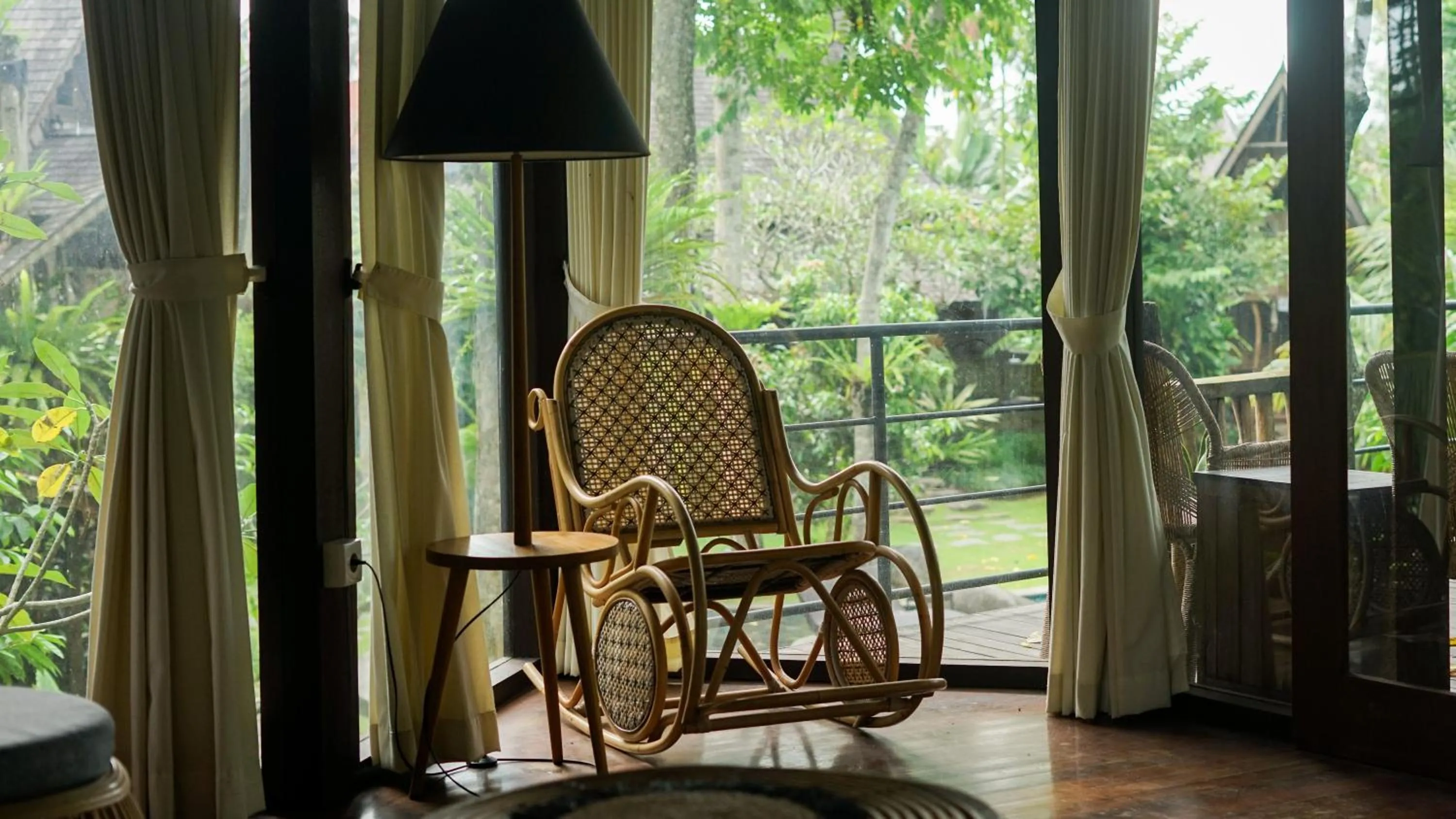 Seating area in Green Tree House Villa Ubud
