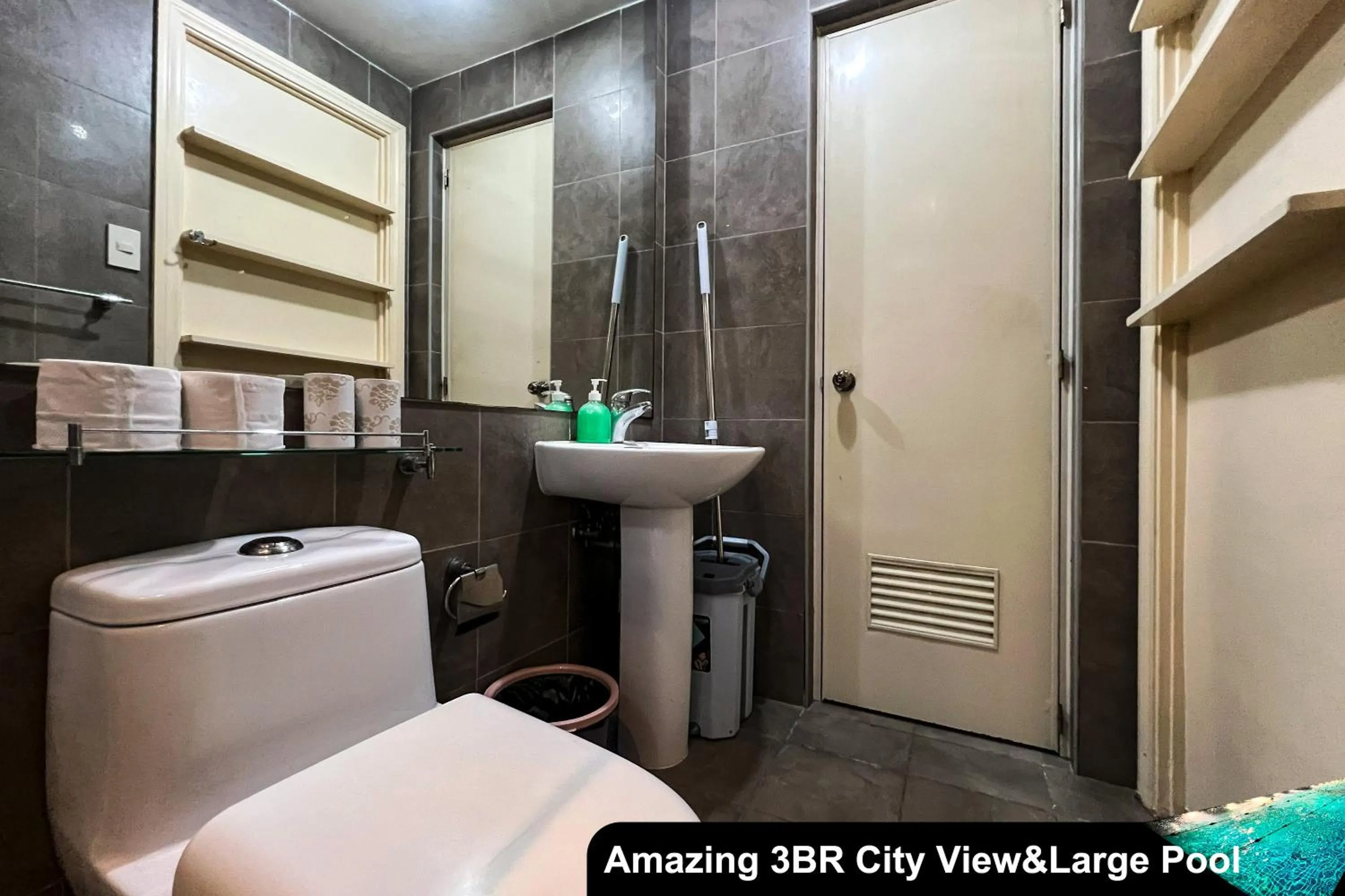 Toilet in The Gramercy Residences