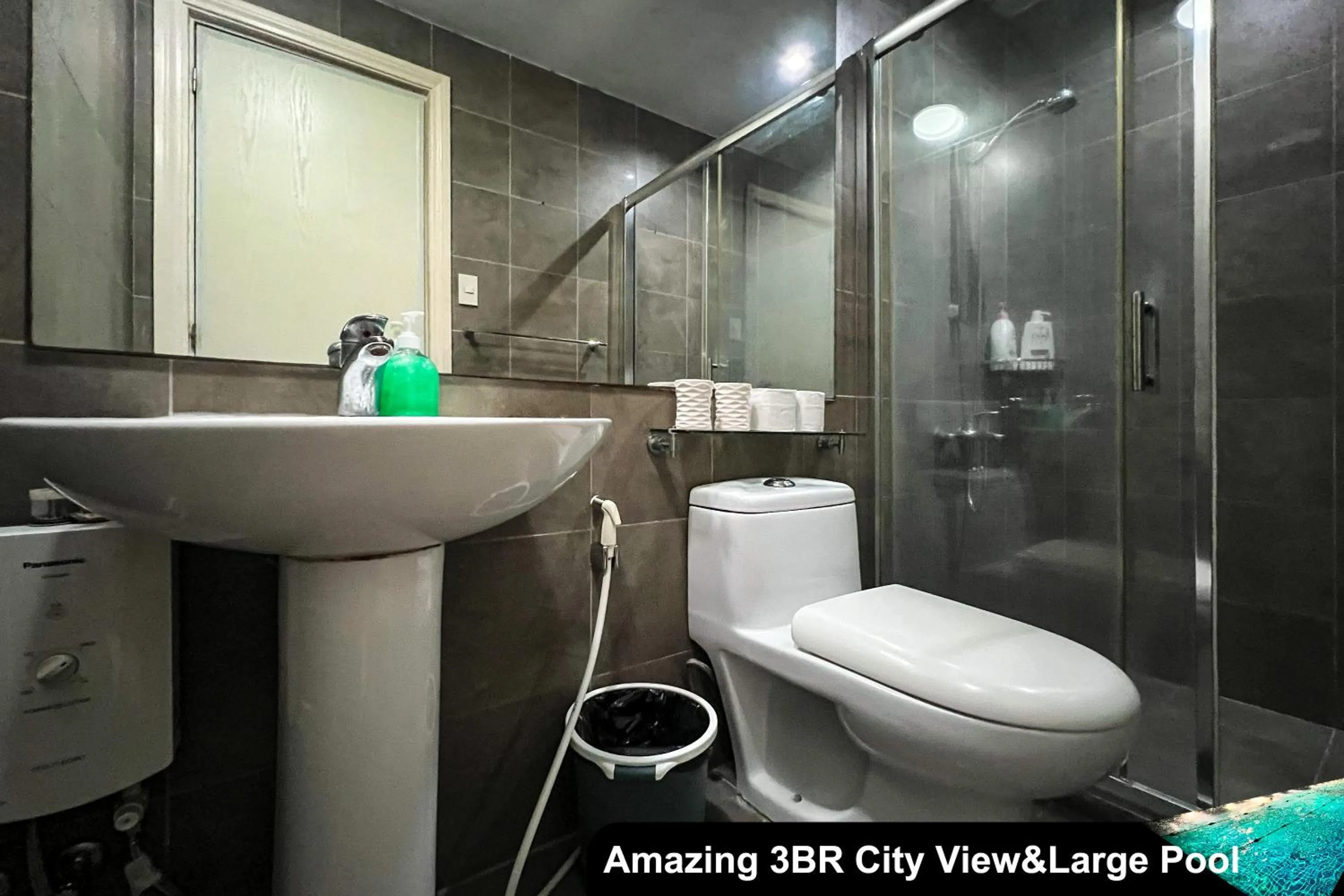 Shower in The Gramercy Residences