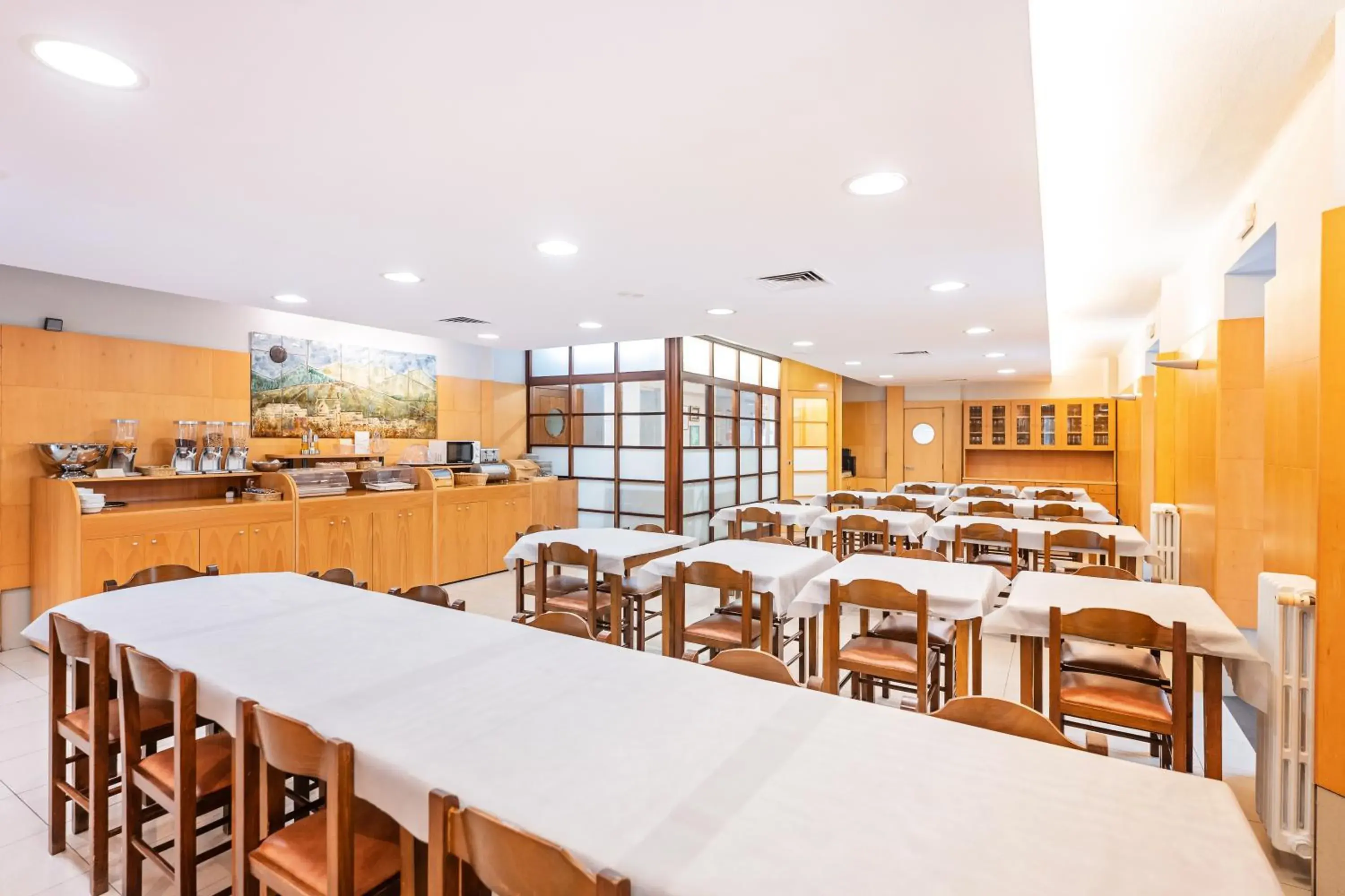 Restaurant/places to eat in Hotel La Perla D'Olot Restaurant/places to eat in Hotel La Perla D'Olot