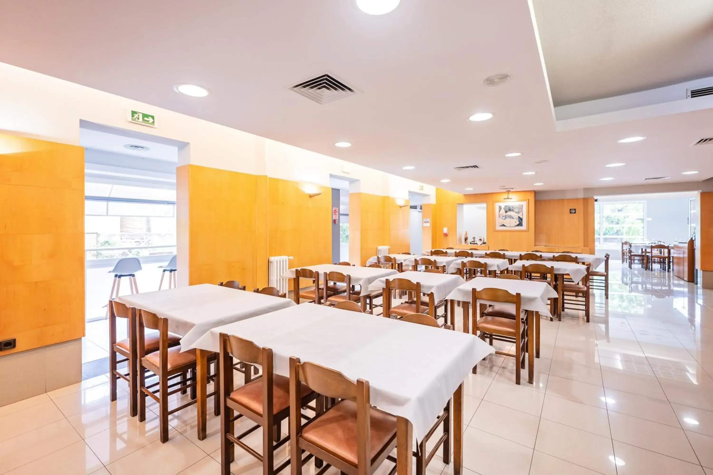 Restaurant/places to eat in Hotel La Perla D'Olot Restaurant/places to eat in Hotel La Perla D'Olot