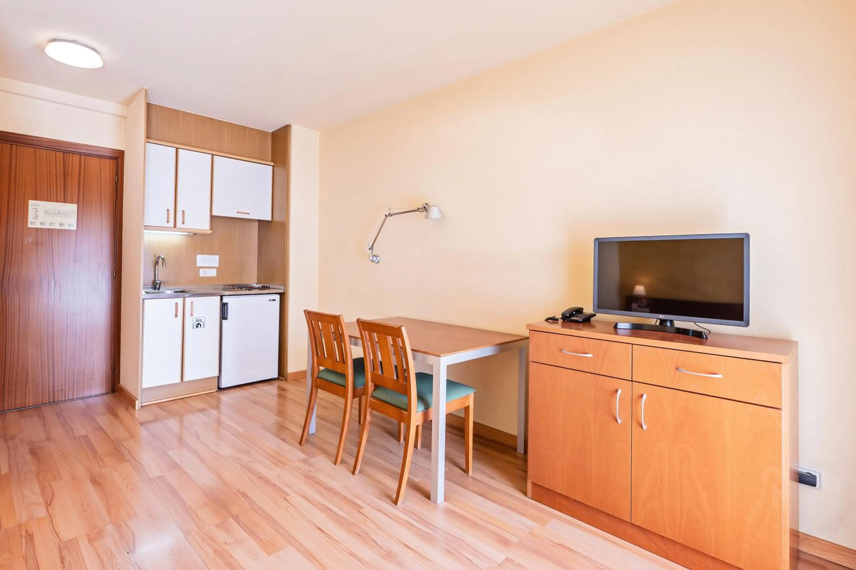 Dining area in Hotel La Perla D'Olot