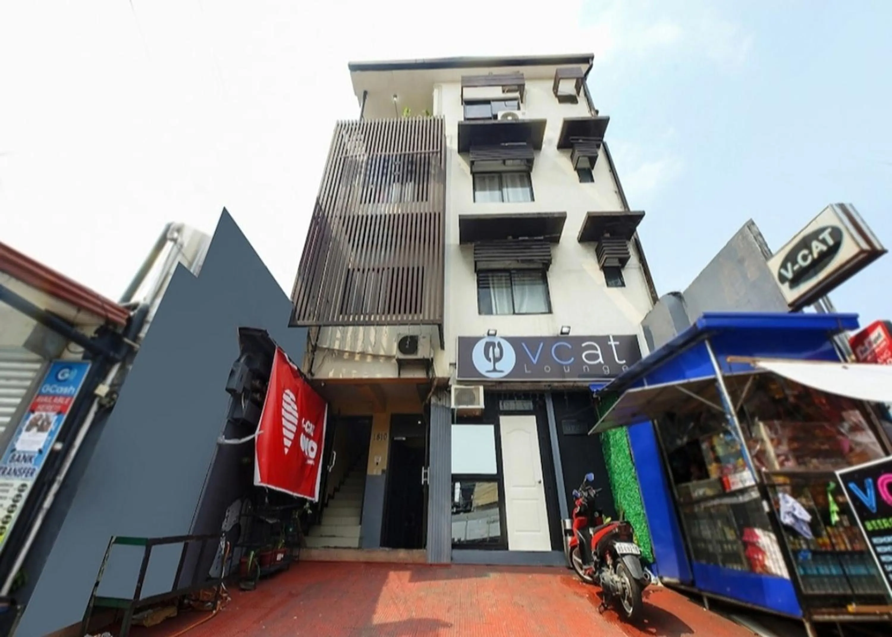 Property building in 1812 VC Lodge