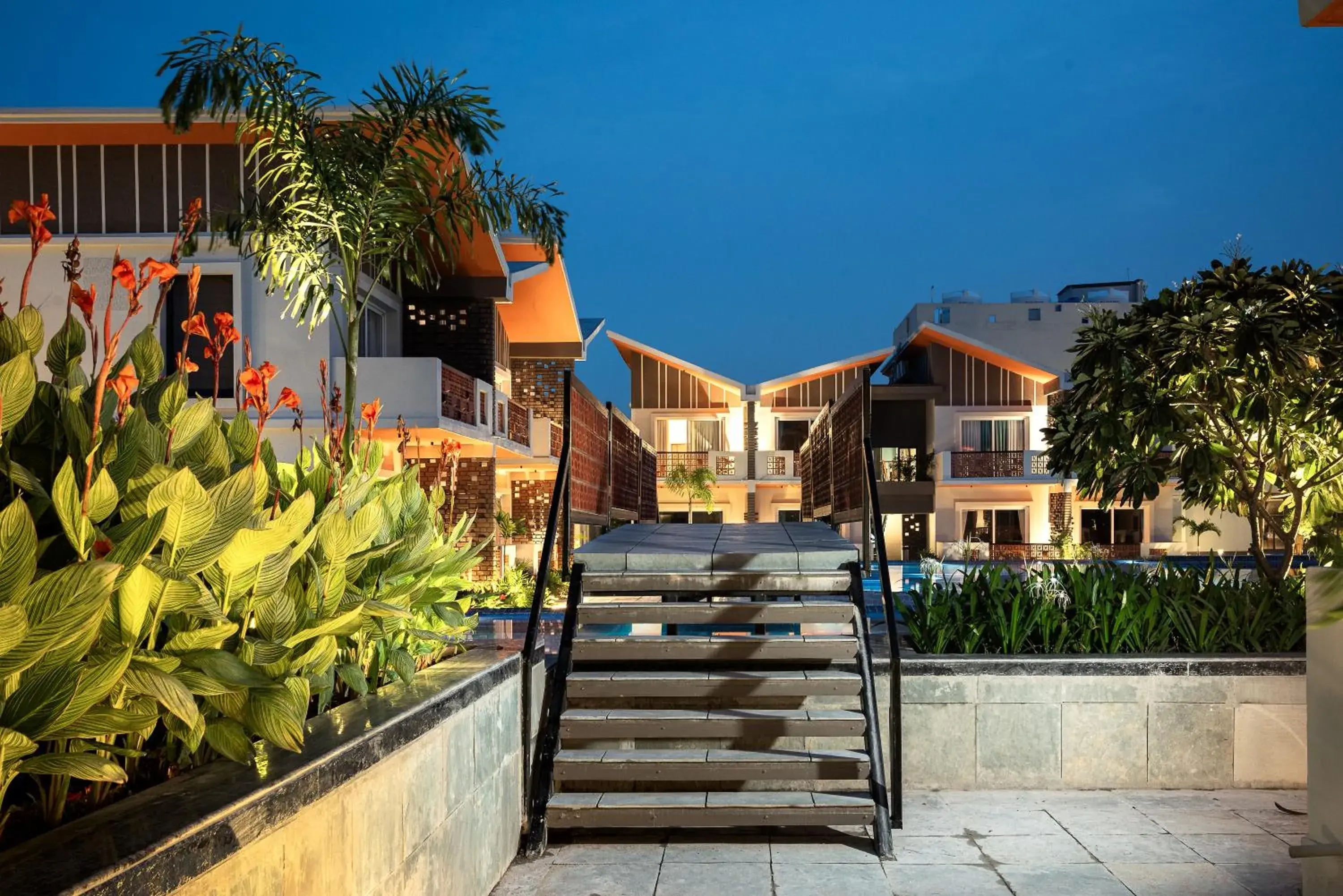 Swimming pool in Hotel Sonar Bangla Mayapur Swimming pool in Hotel Sonar Bangla Mayapur