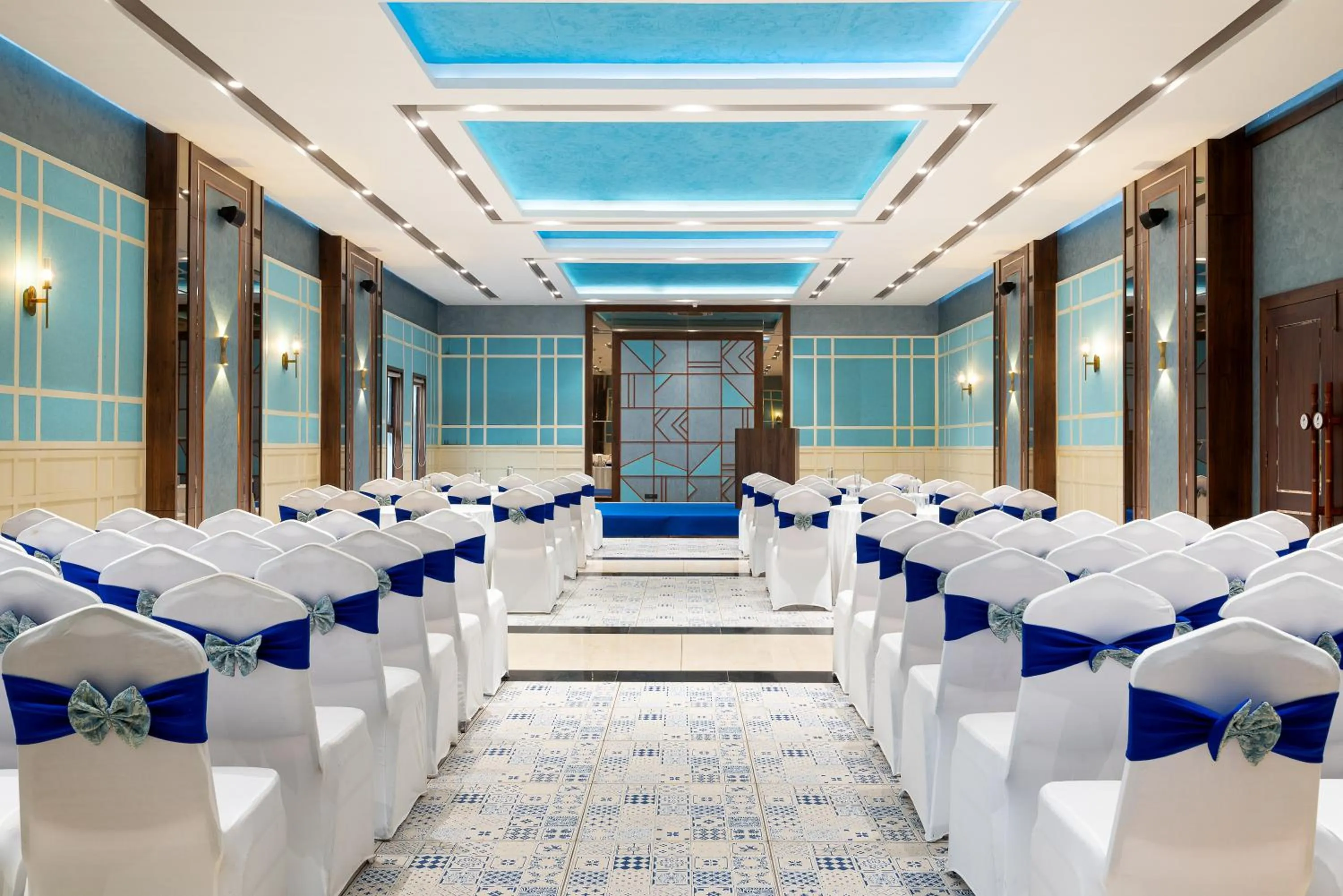 Banquet/Function facilities in Hotel Sonar Bangla Mayapur