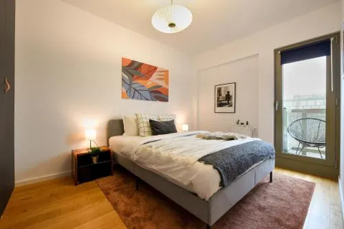 The Geometrist - Stunning 1BR Apt with balcony