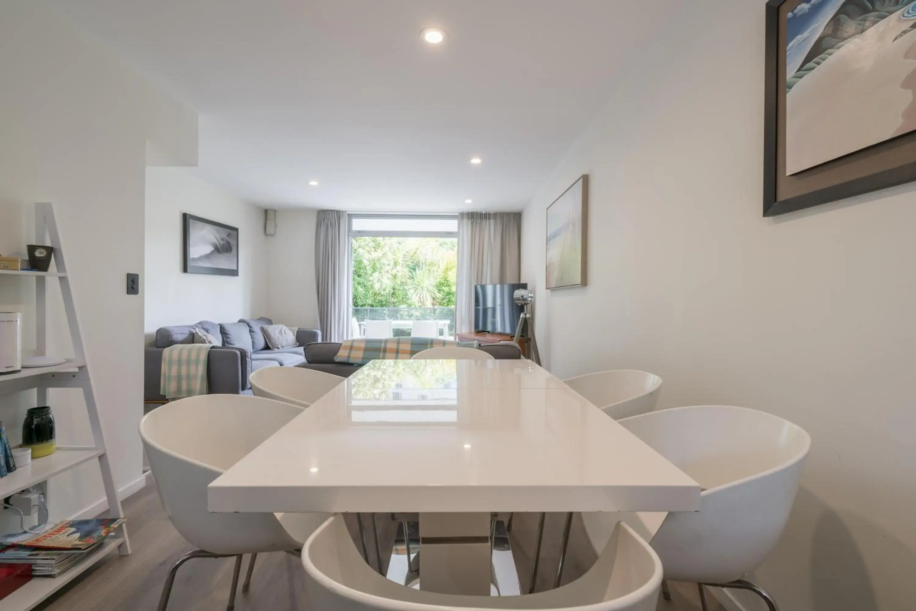 Spacious Home Near CBD SPA Pool Parking 3BR Spacious Home Near CBD SPA Pool Parking 3BR