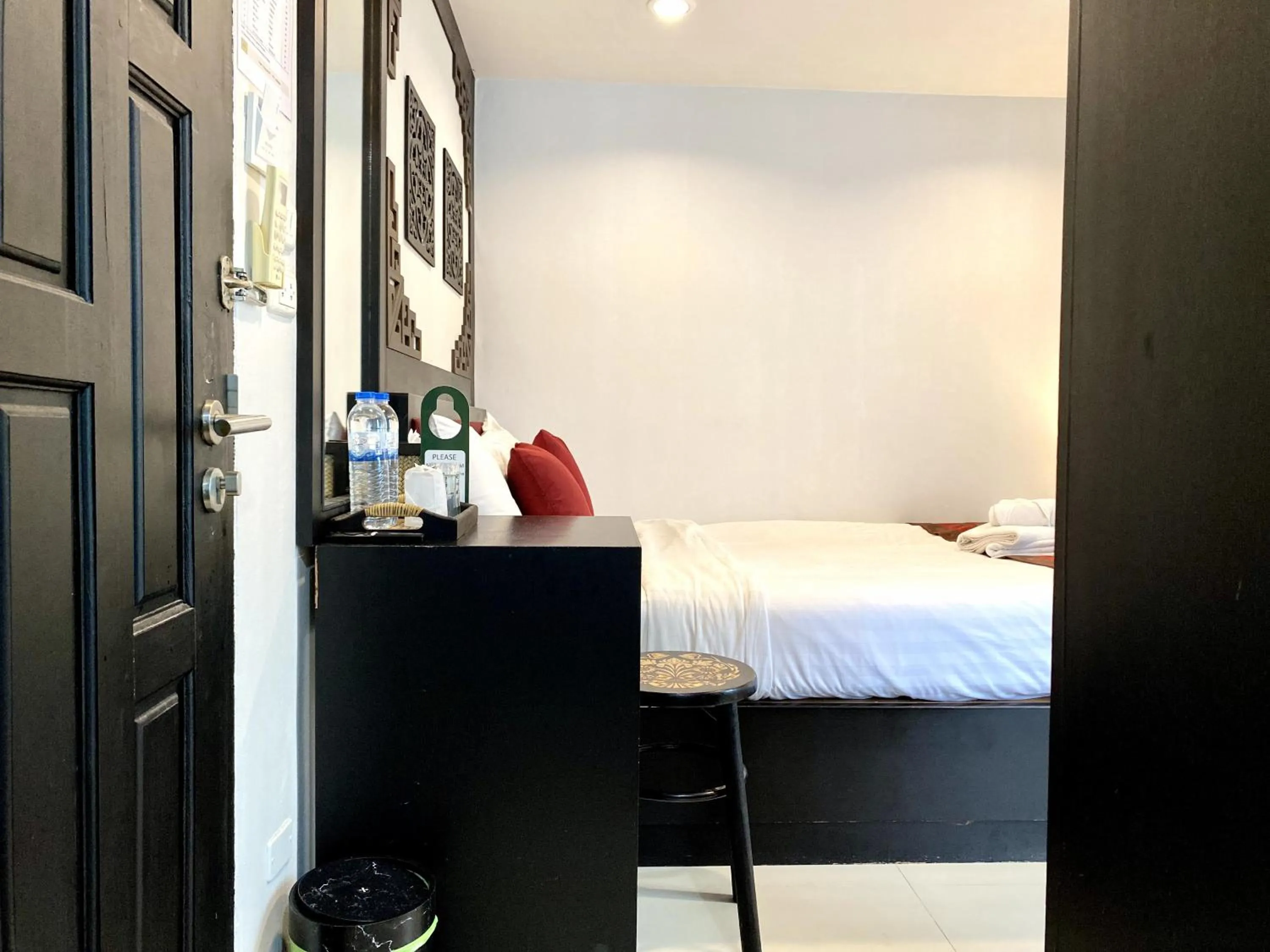 Floor plan, Bed in Sunray Beach Hotel Patong