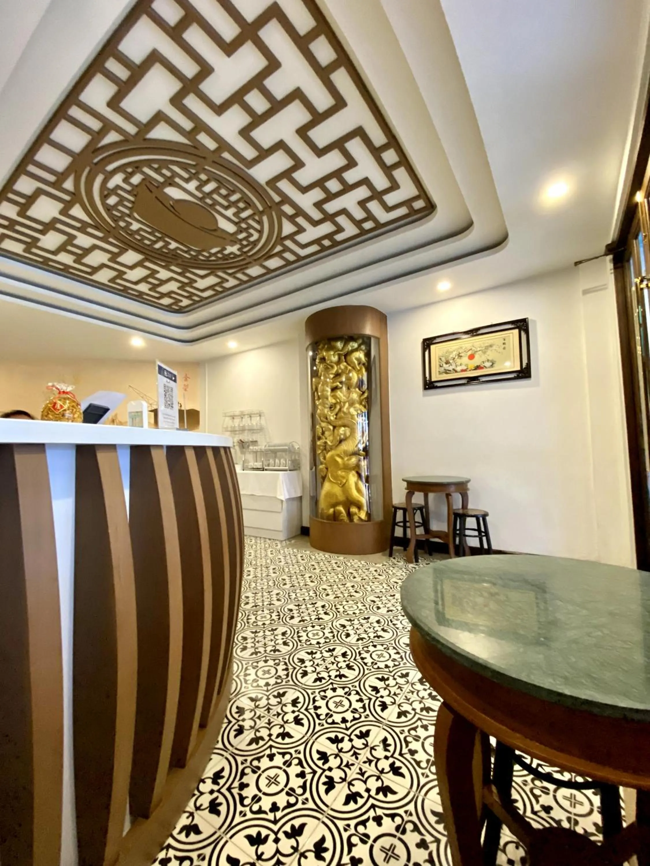 Lobby or reception in Sunray Beach Hotel Patong