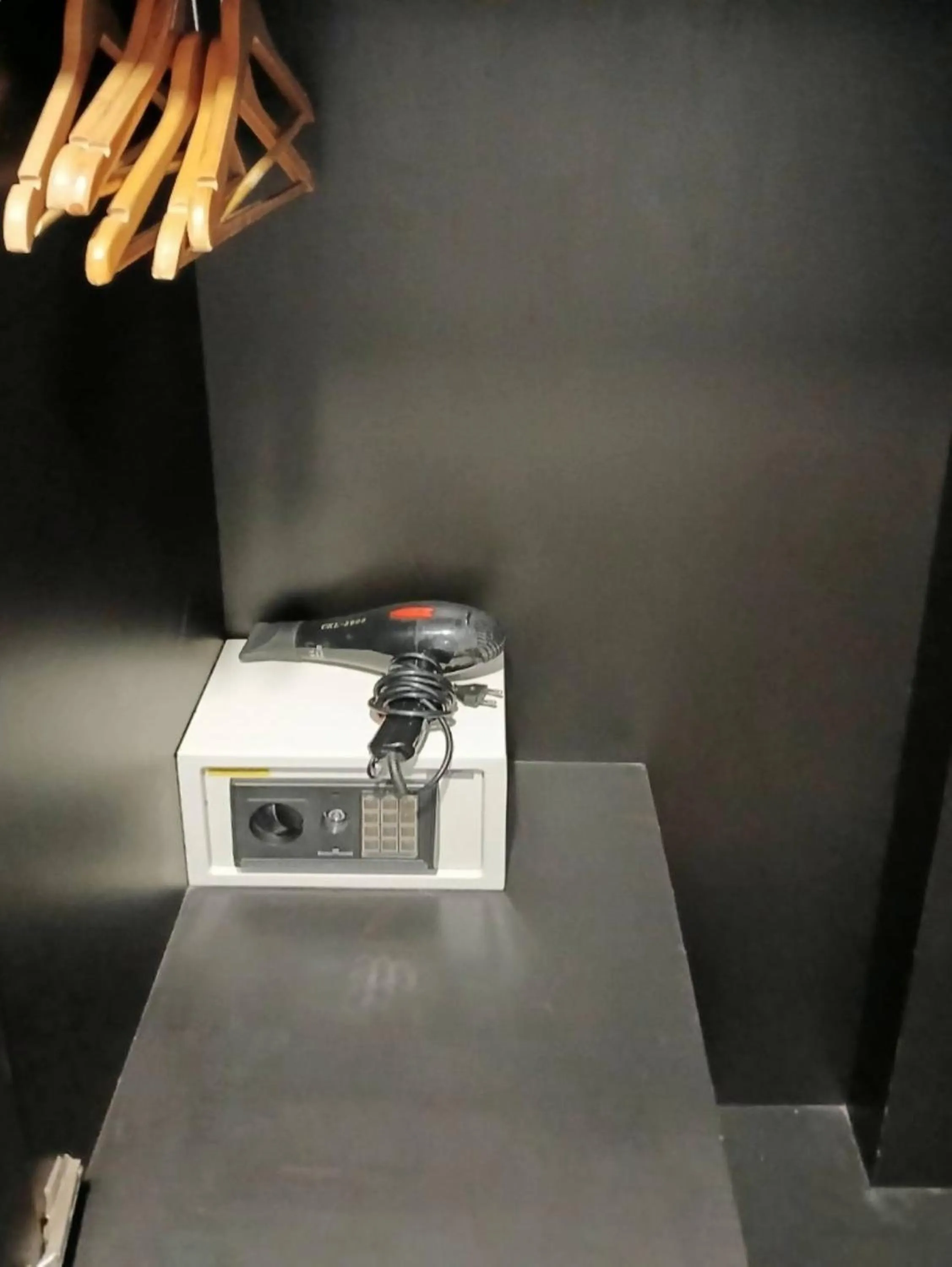 hair dryier in Sunray Beach Hotel Patong