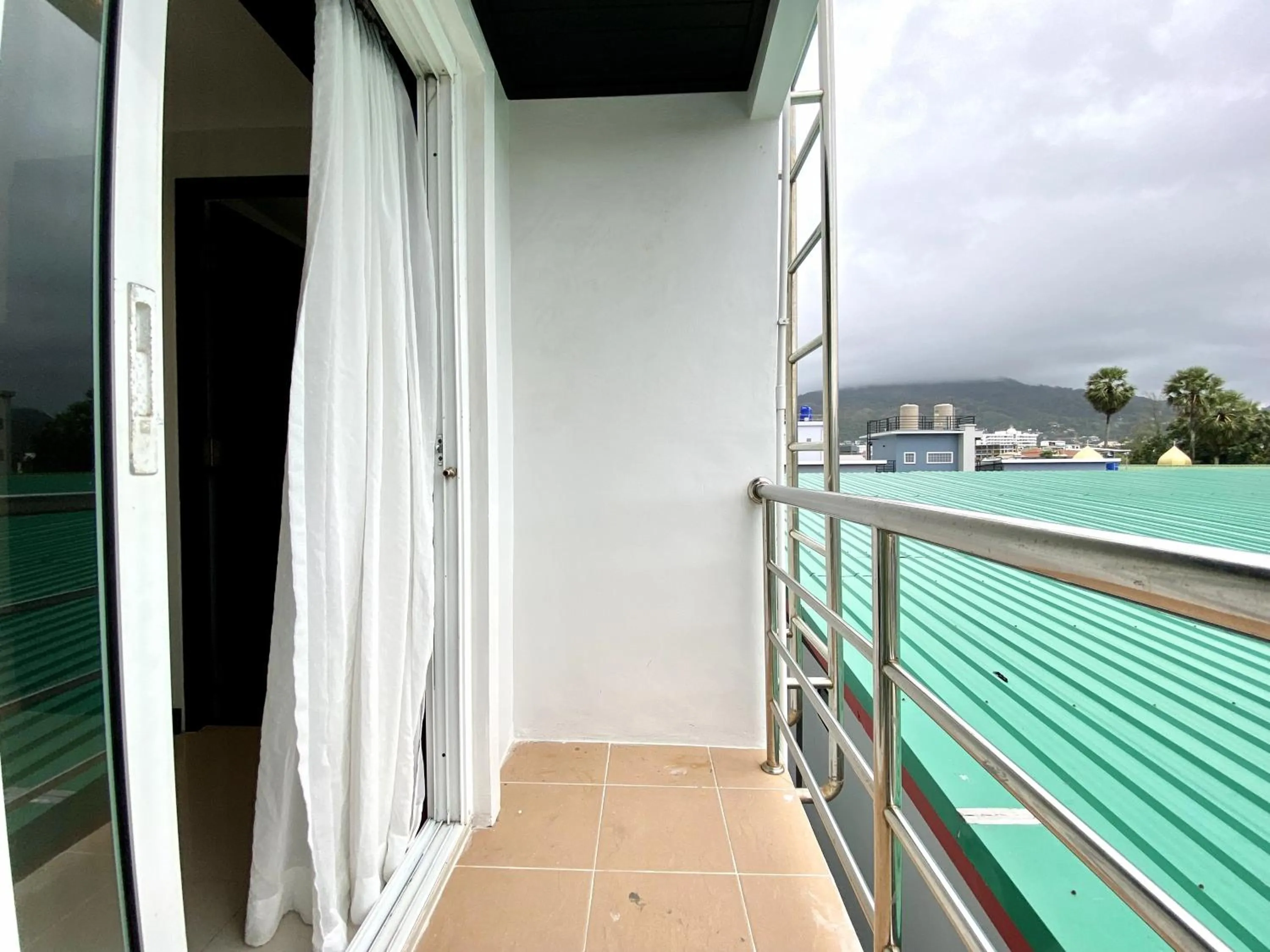 Day in Sunray Beach Hotel Patong