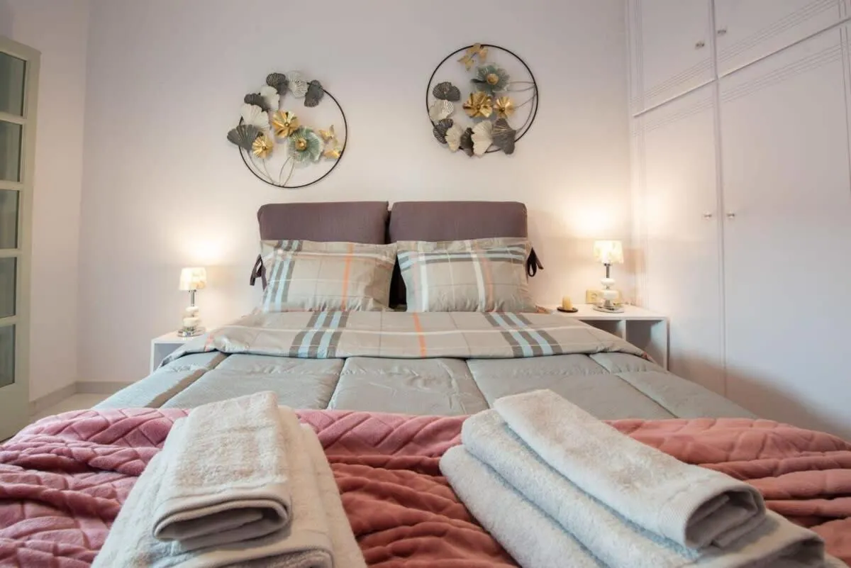 Bed in Dolce Favola Nomad Casa - Kalamata's City Getaway