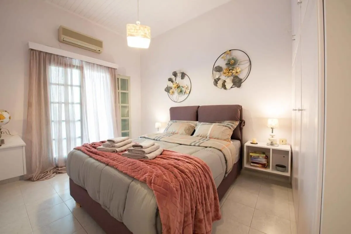 Bed in Dolce Favola Nomad Casa - Kalamata's City Getaway