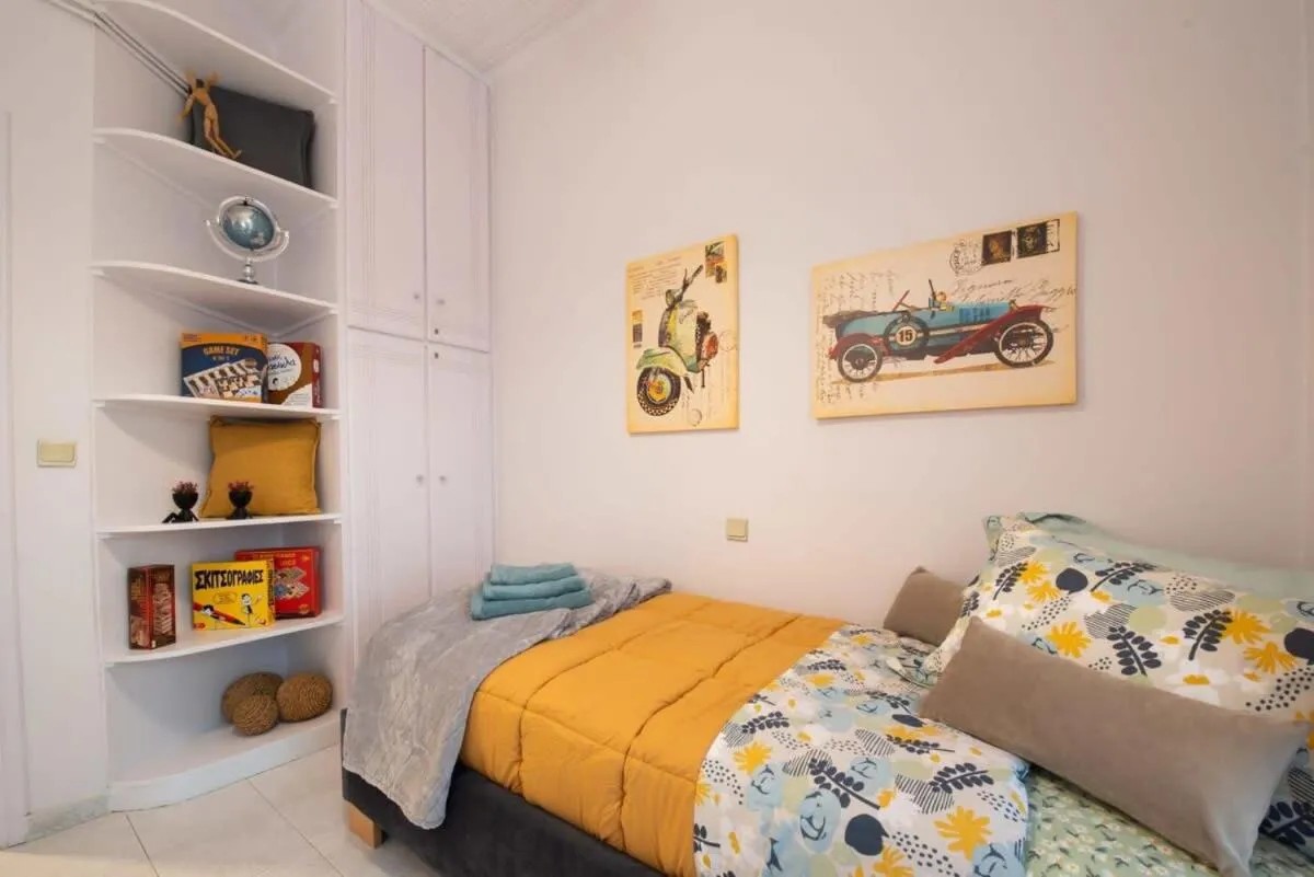 Bed in Dolce Favola Nomad Casa - Kalamata's City Getaway