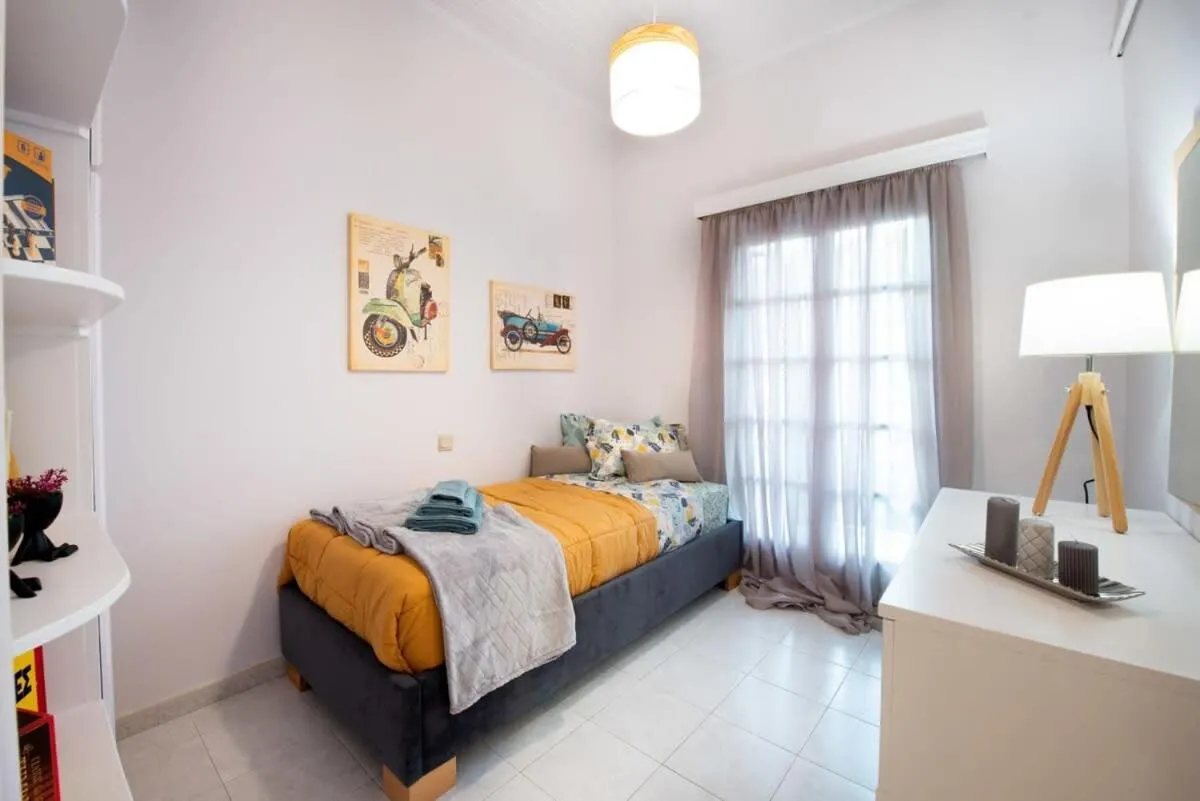 Bed in Dolce Favola Nomad Casa - Kalamata's City Getaway