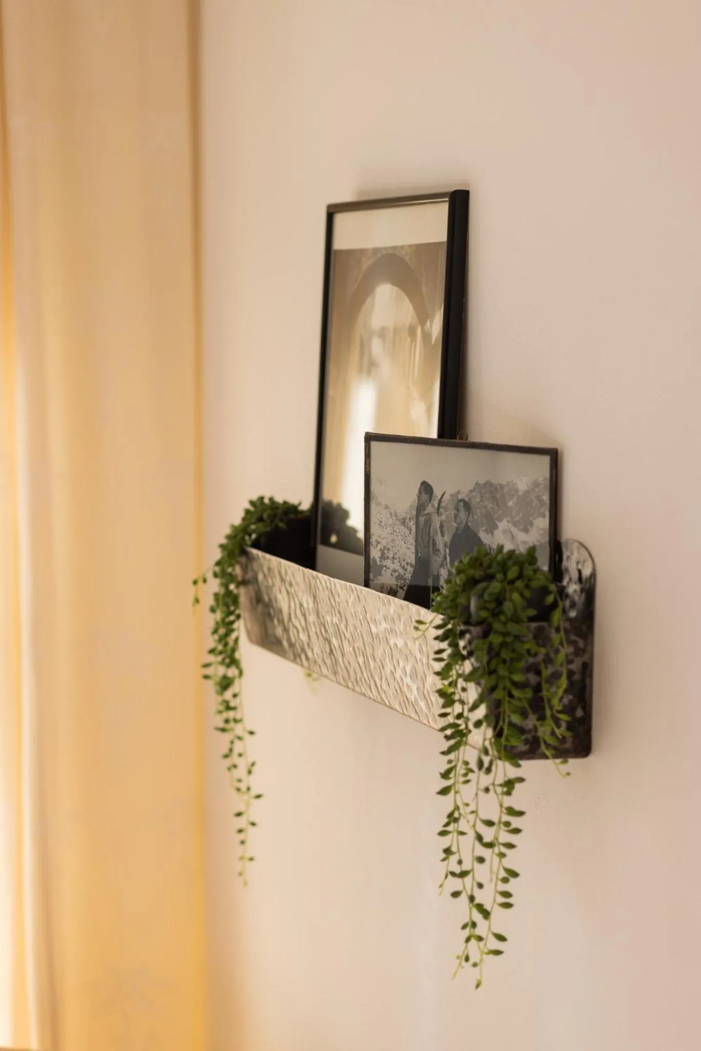 Decorative detail in Apartment Ando