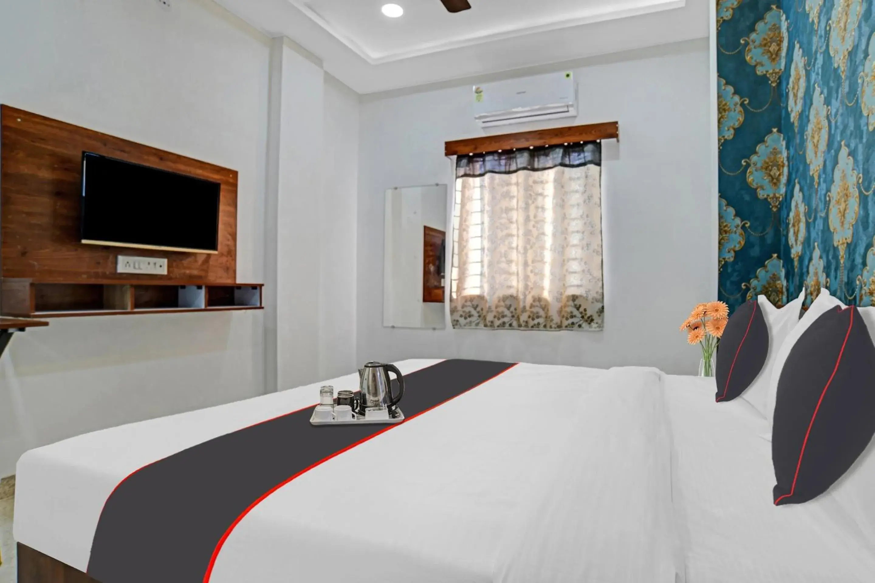 Bedroom in Hotel O Shivaay Bedroom in Hotel O Shivaay