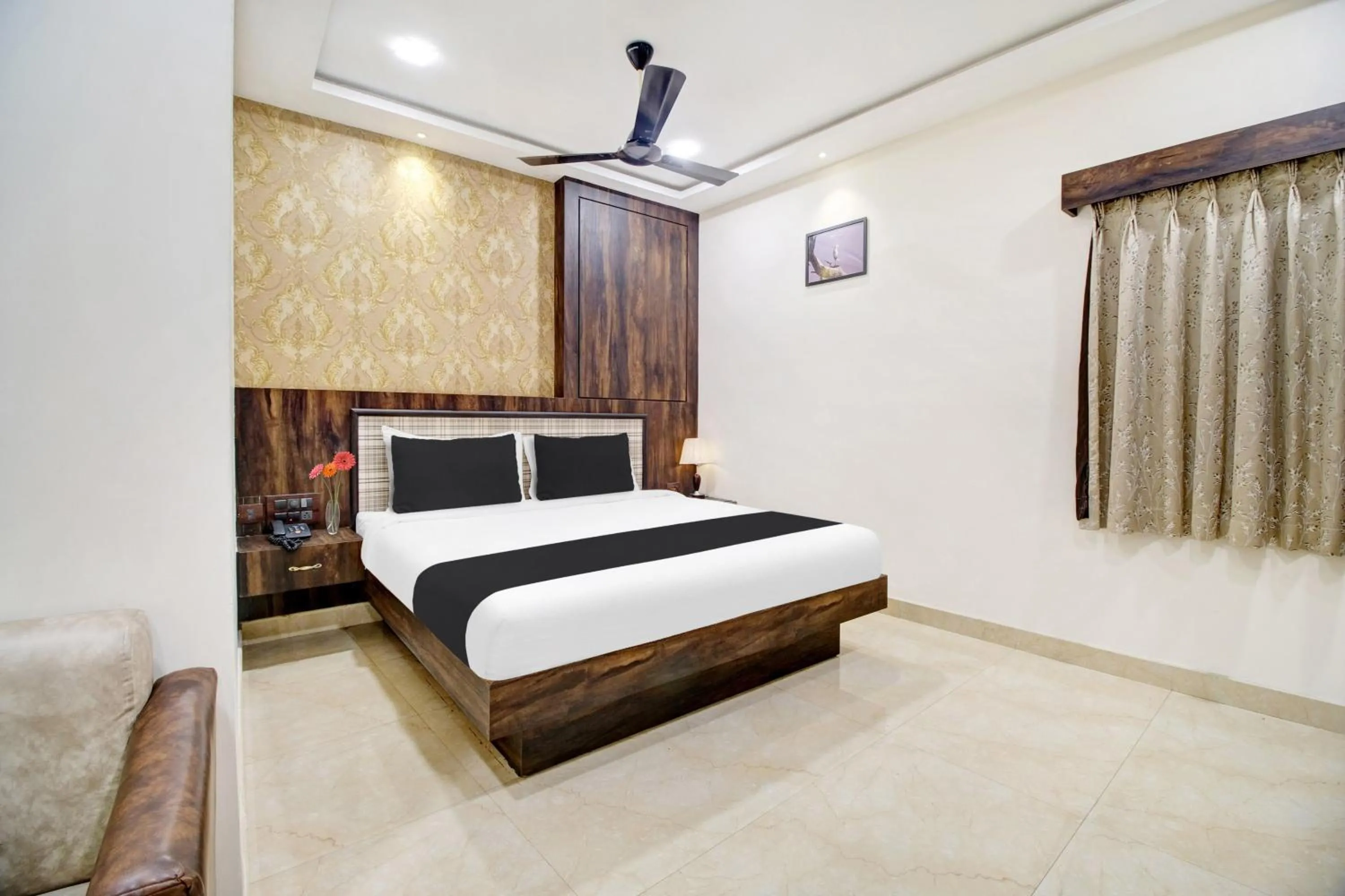 Hotel O Vijayawada Near Railway Station