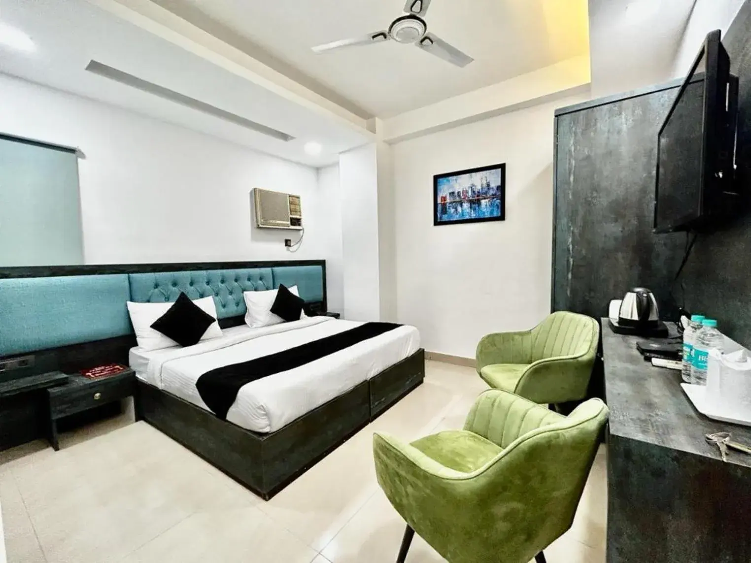 Standard Double Room - single occupancy in Hotel Cosmo - Karol Bagh Standard Double Room - single occupancy in Hotel Cosmo - Karol Bagh