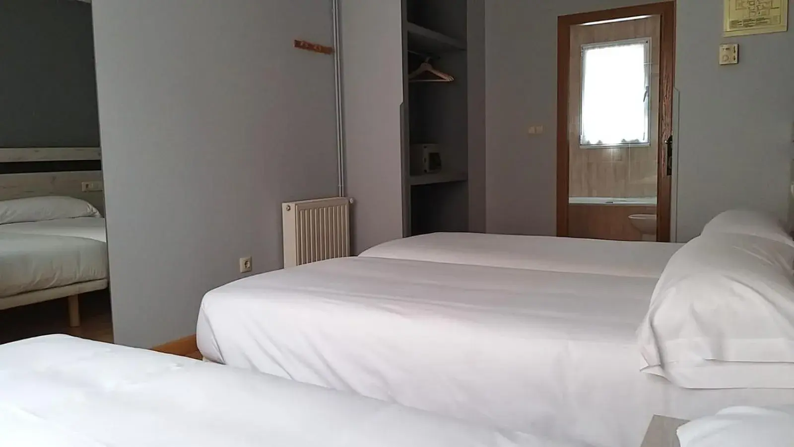 Bed in Hotel Alda Centro Oviedo Bed in Hotel Alda Centro Oviedo